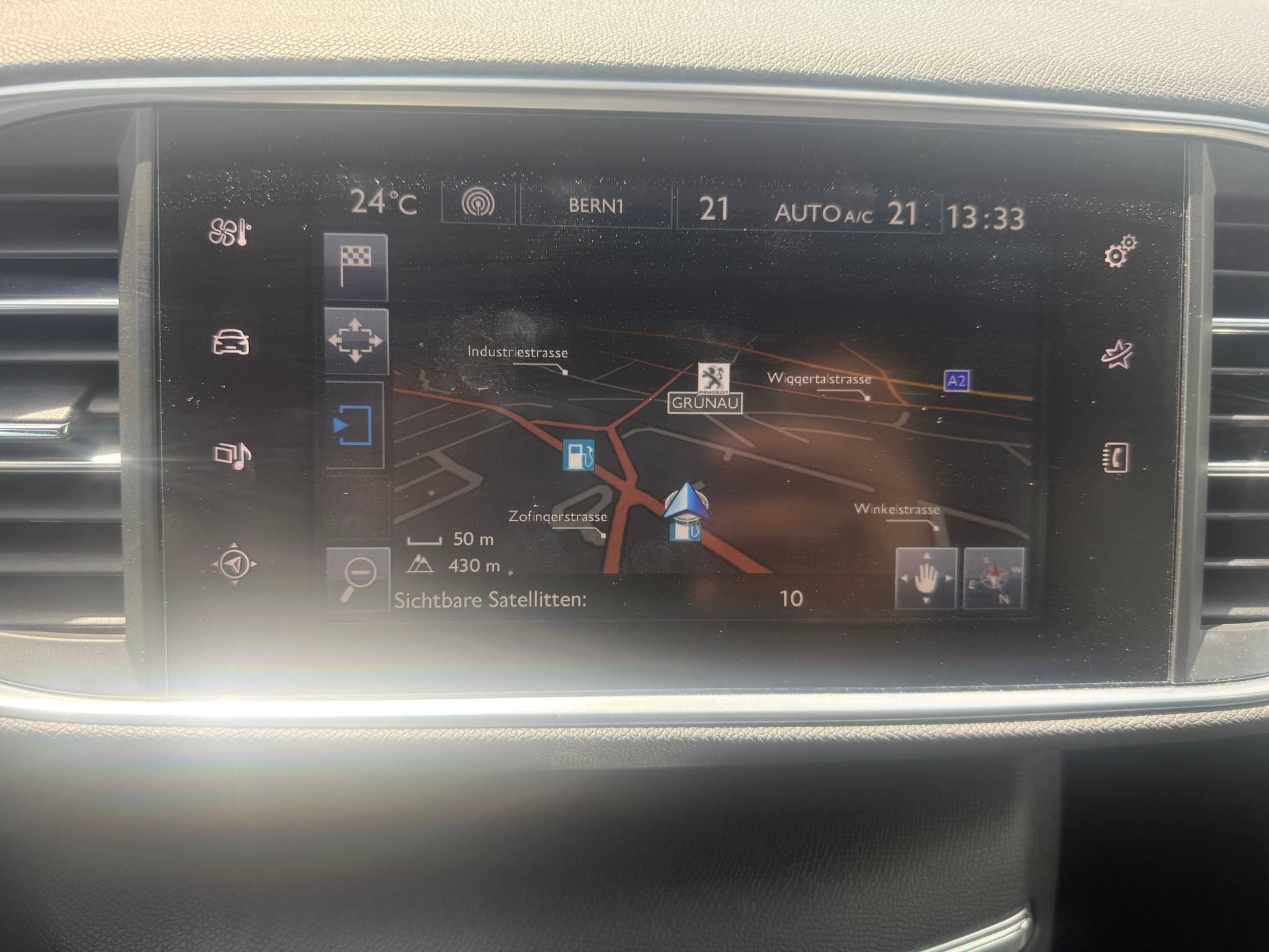 PEUGEOT 308 SW 2.0 BlueHDI GT Automatic-image-13