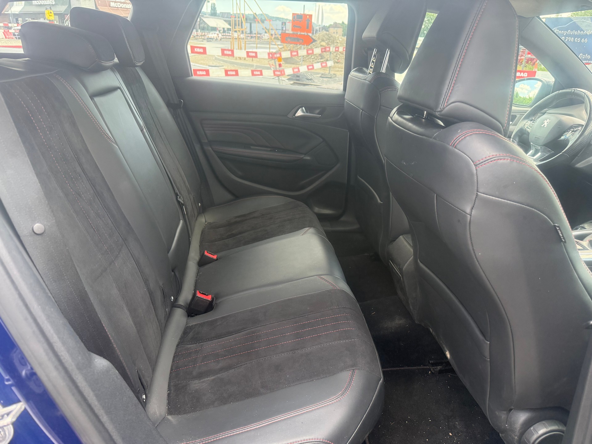 PEUGEOT 308 SW 2.0 BlueHDI GT Automatic-image-12