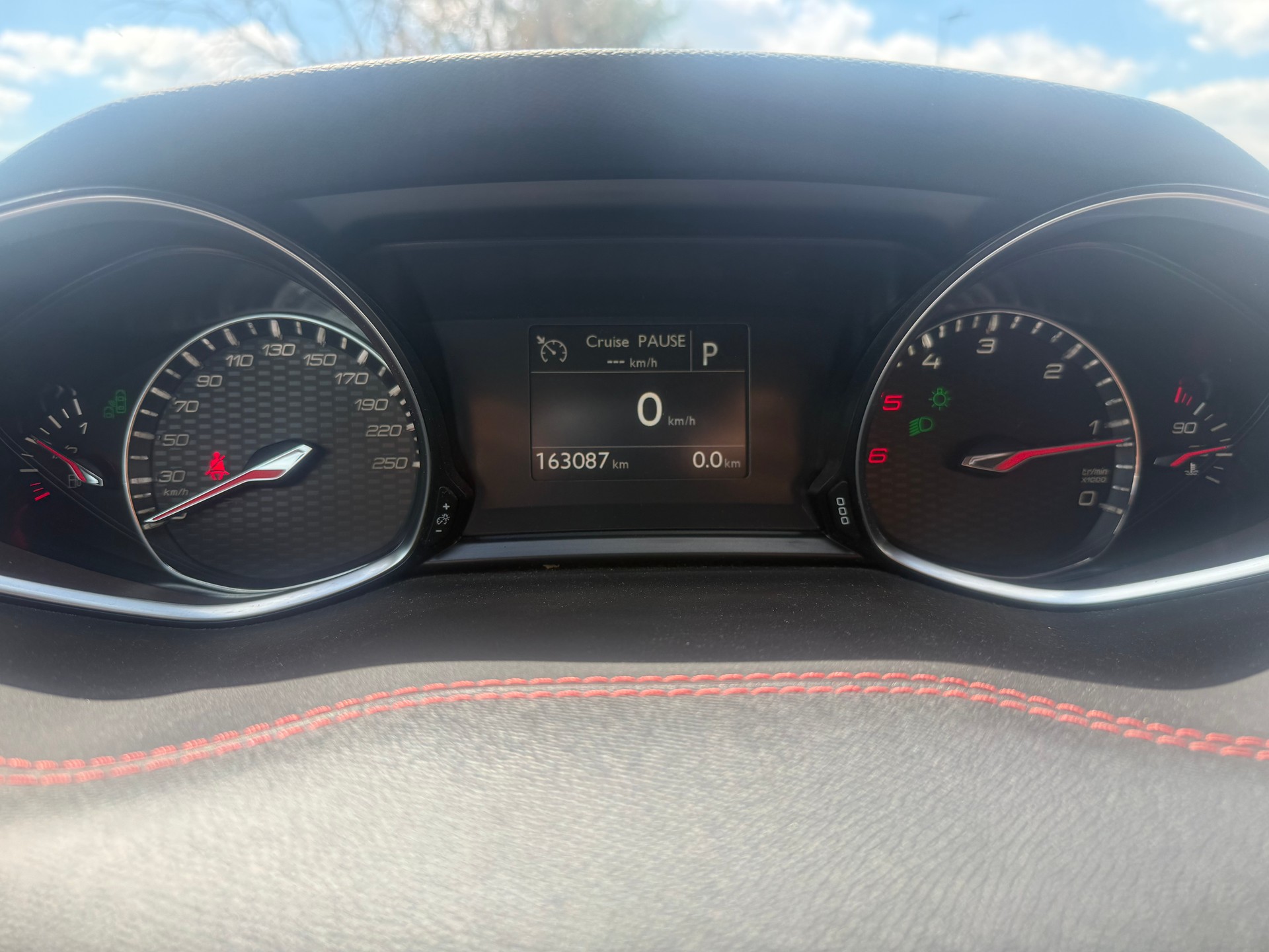PEUGEOT 308 SW 2.0 BlueHDI GT Automatic-image-15