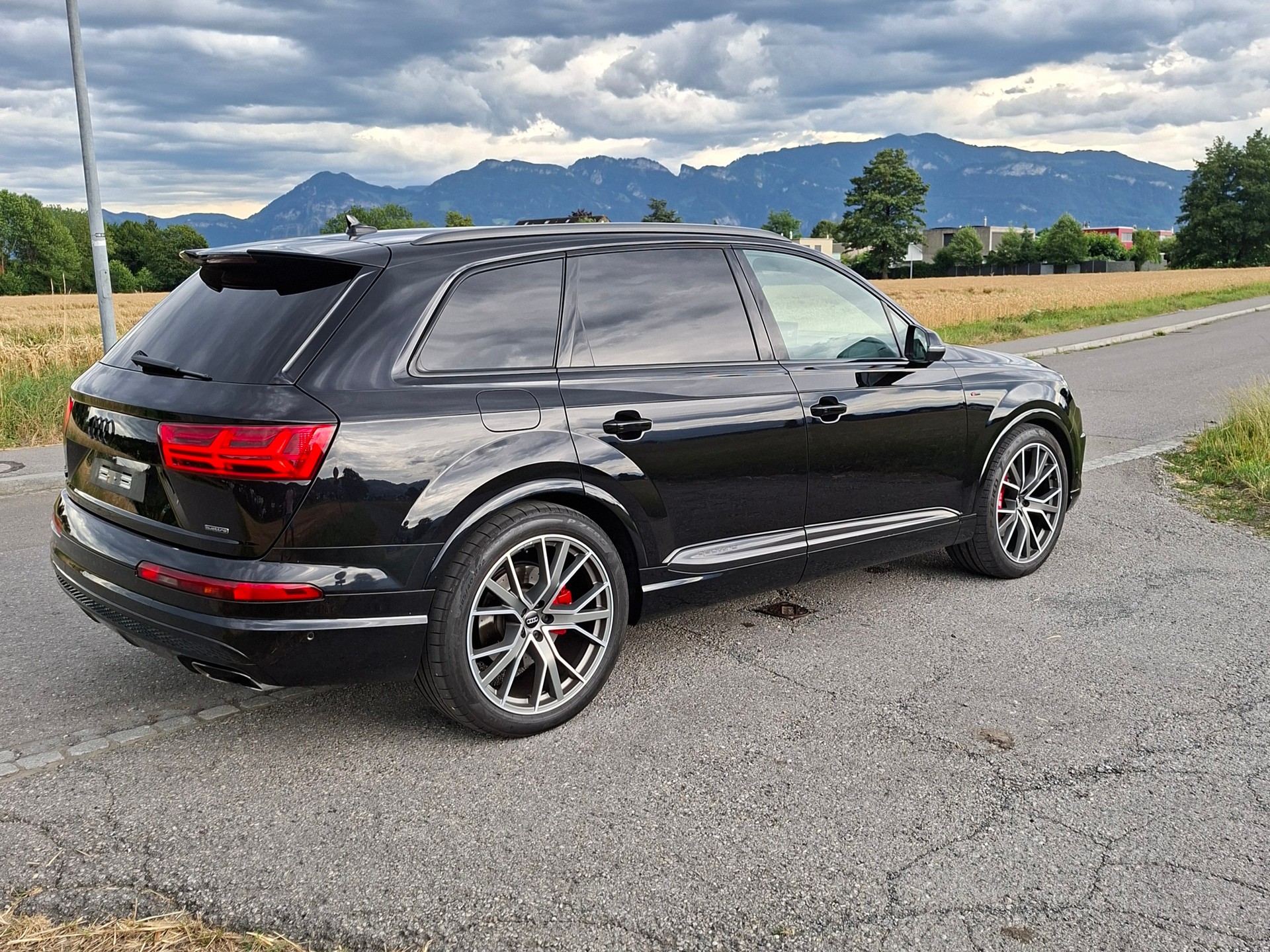 AUDI Q7 3.0 TDI quattro tiptronic-image-1