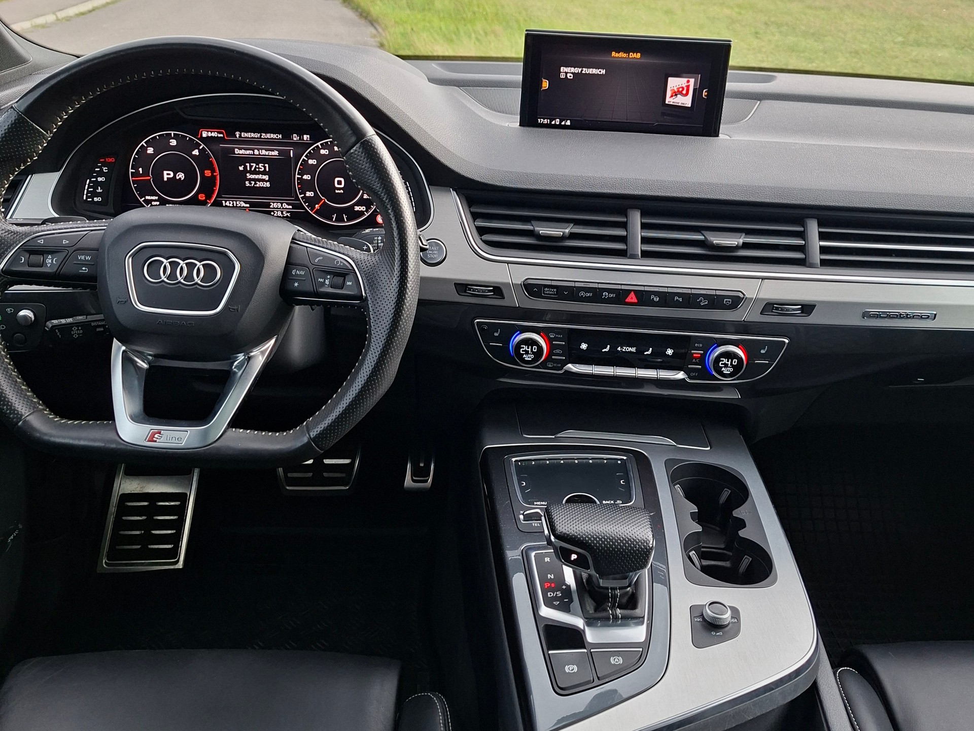 AUDI Q7 3.0 TDI quattro tiptronic-image-7