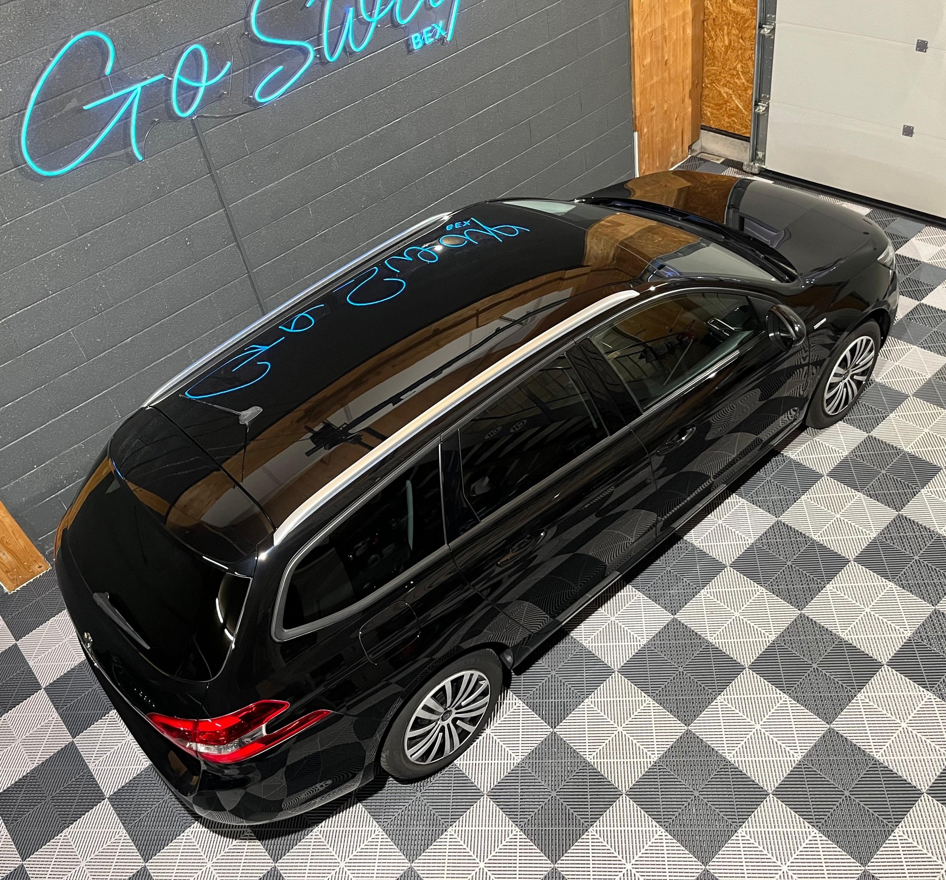 PEUGEOT 308 SW 1.2 Pure Tech Style EAT8-image-2