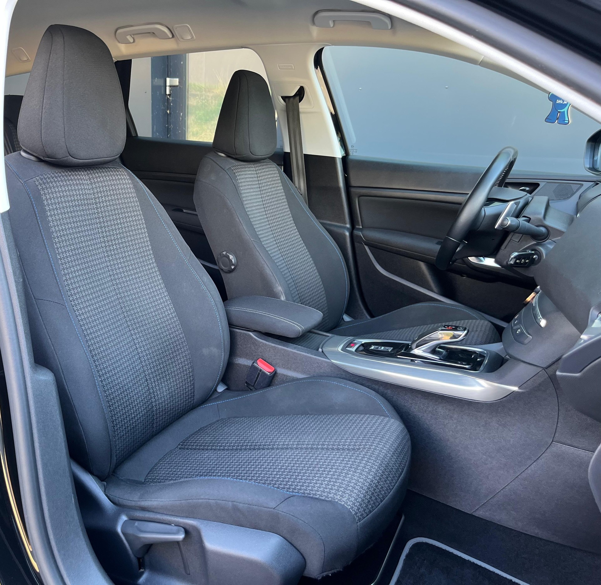 PEUGEOT 308 SW 1.2 Pure Tech Style EAT8-image-10