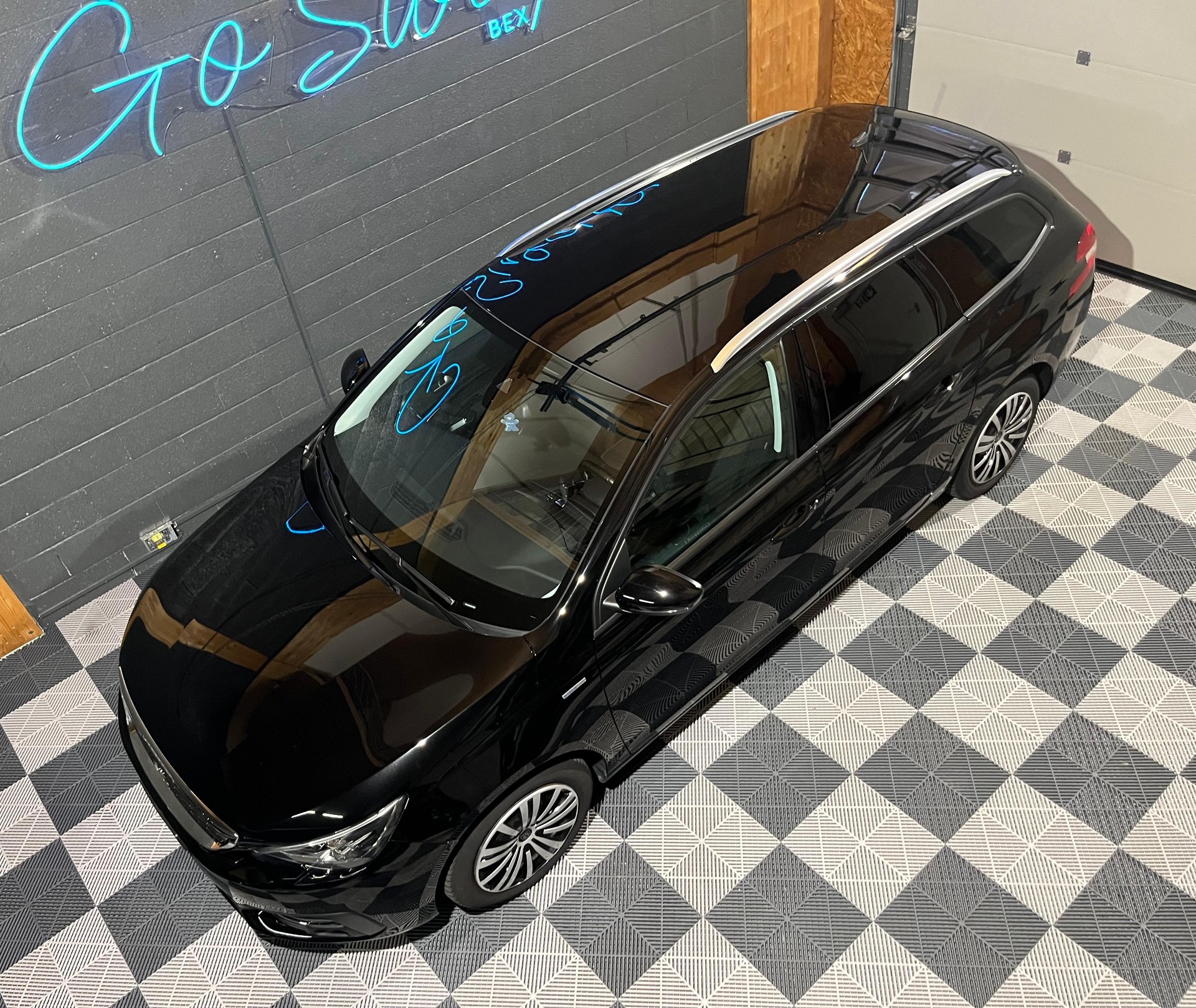 PEUGEOT 308 SW 1.2 Pure Tech Style EAT8-image-5