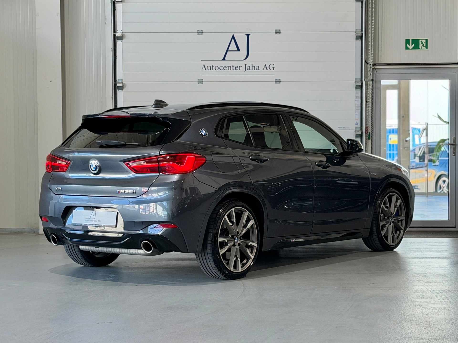 BMW X2 M35i Steptronic (CH) 20'' + Tieferlegung (KW)-image-6