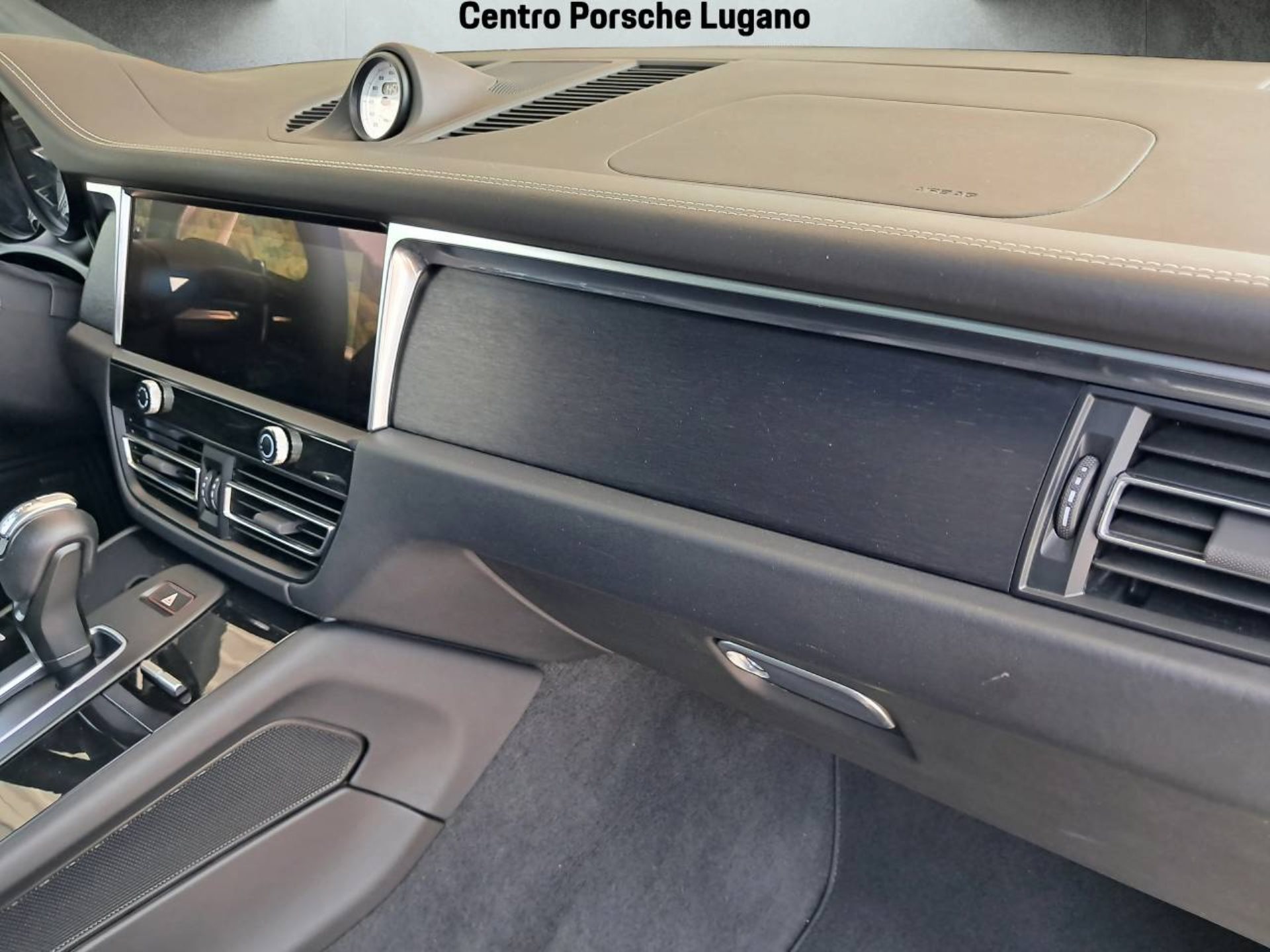 PORSCHE Macan GTS (MY23)-image-28