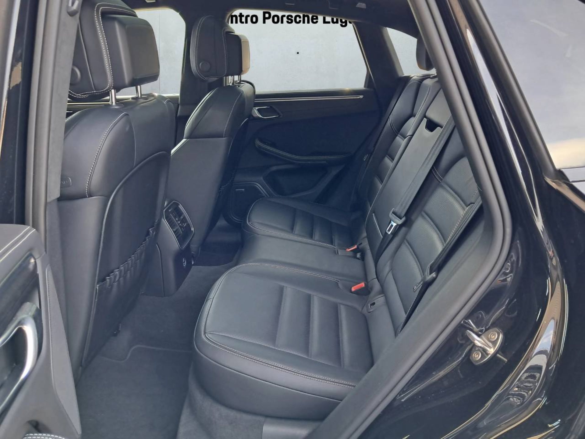 PORSCHE Macan GTS (MY23)-image-16