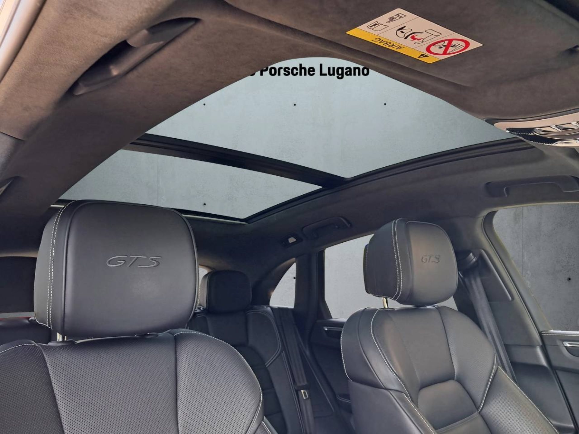 PORSCHE Macan GTS (MY23)-image-18