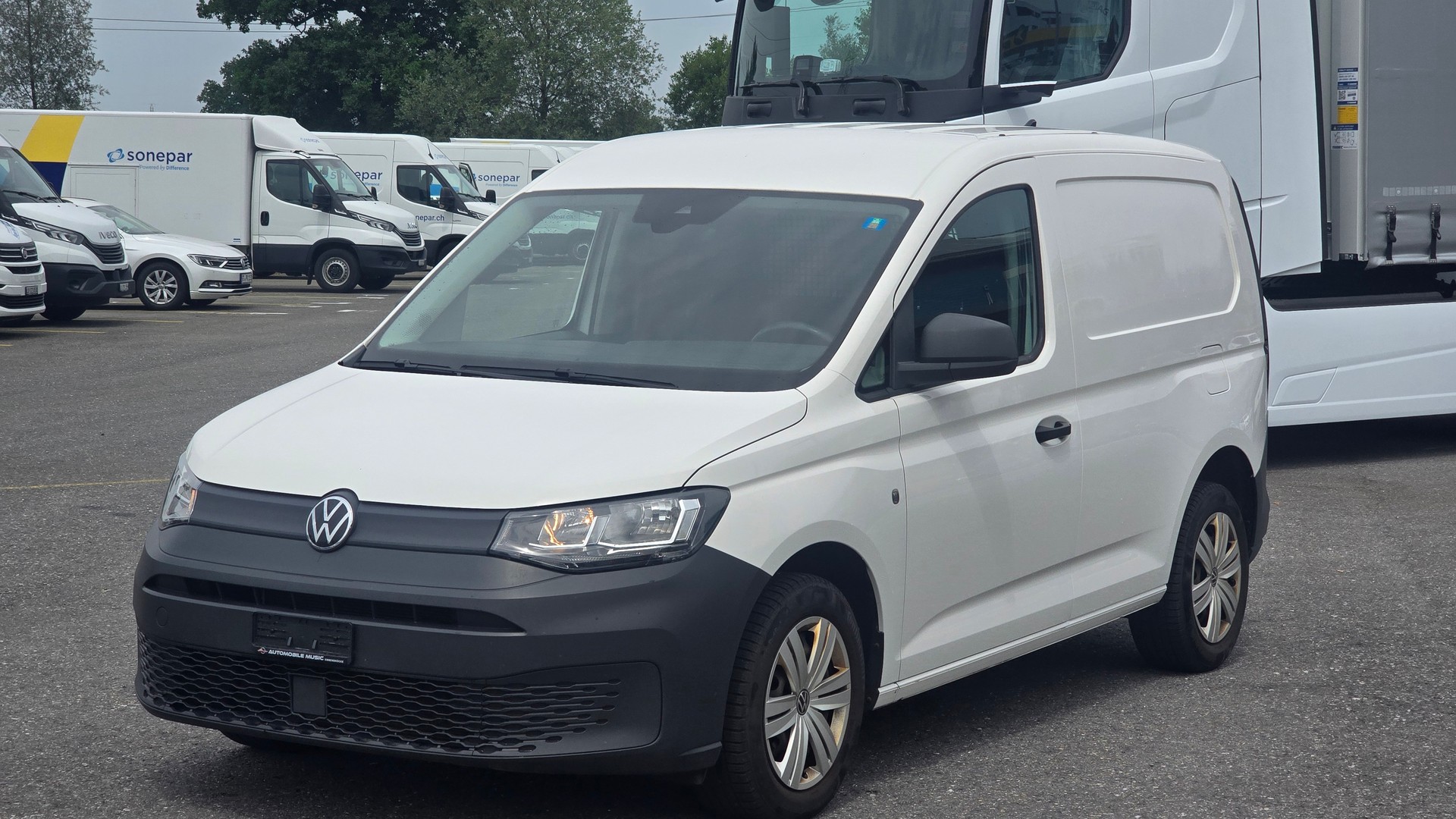 VW Caddy Cargo 2.0TDI-image-0