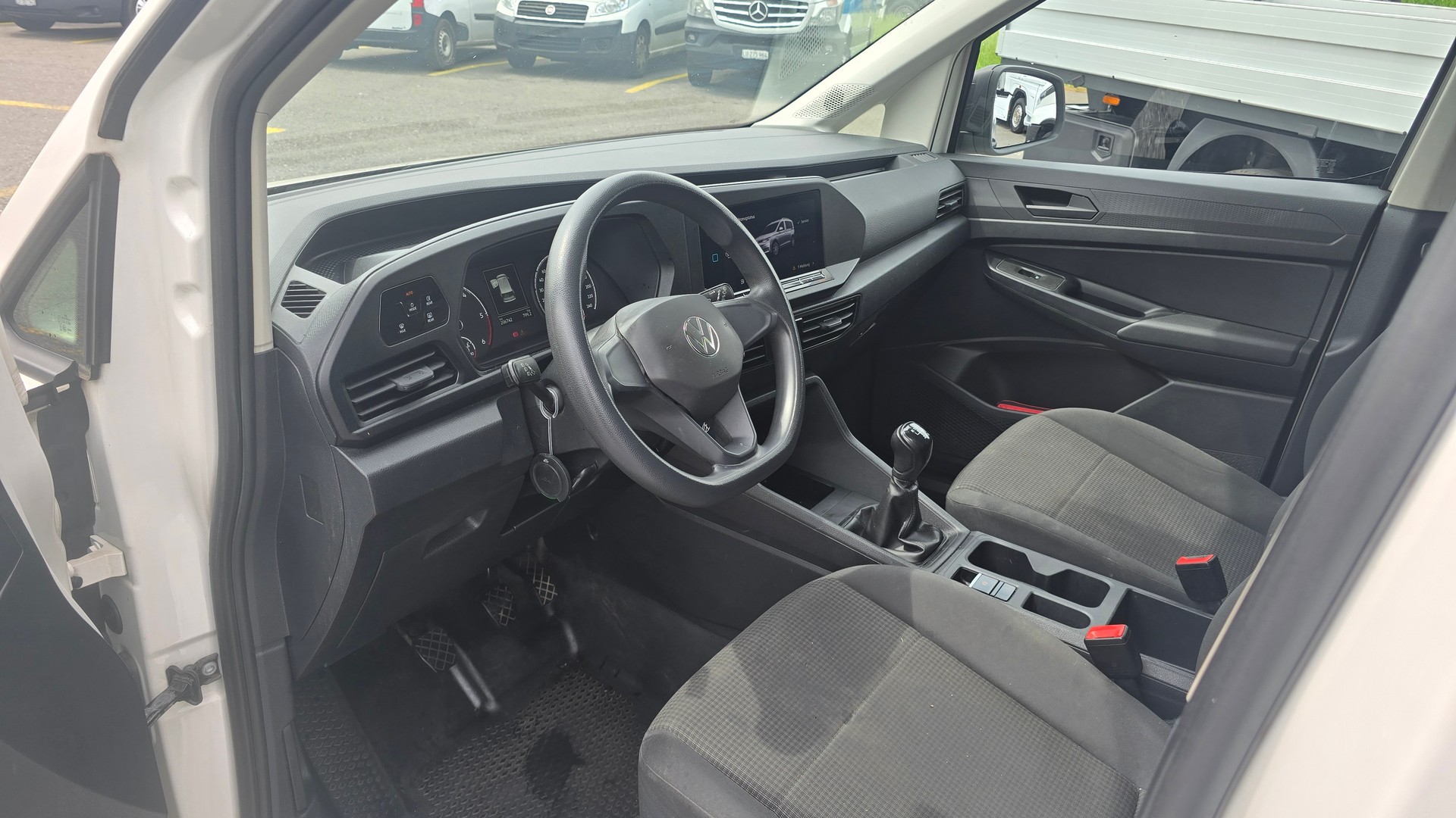 VW Caddy Cargo 2.0TDI-image-9