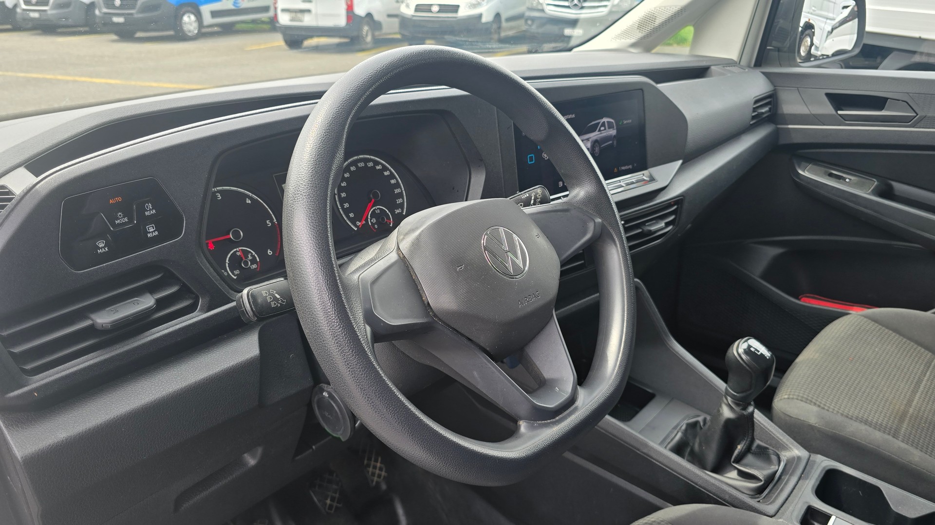 VW Caddy Cargo 2.0TDI-image-10