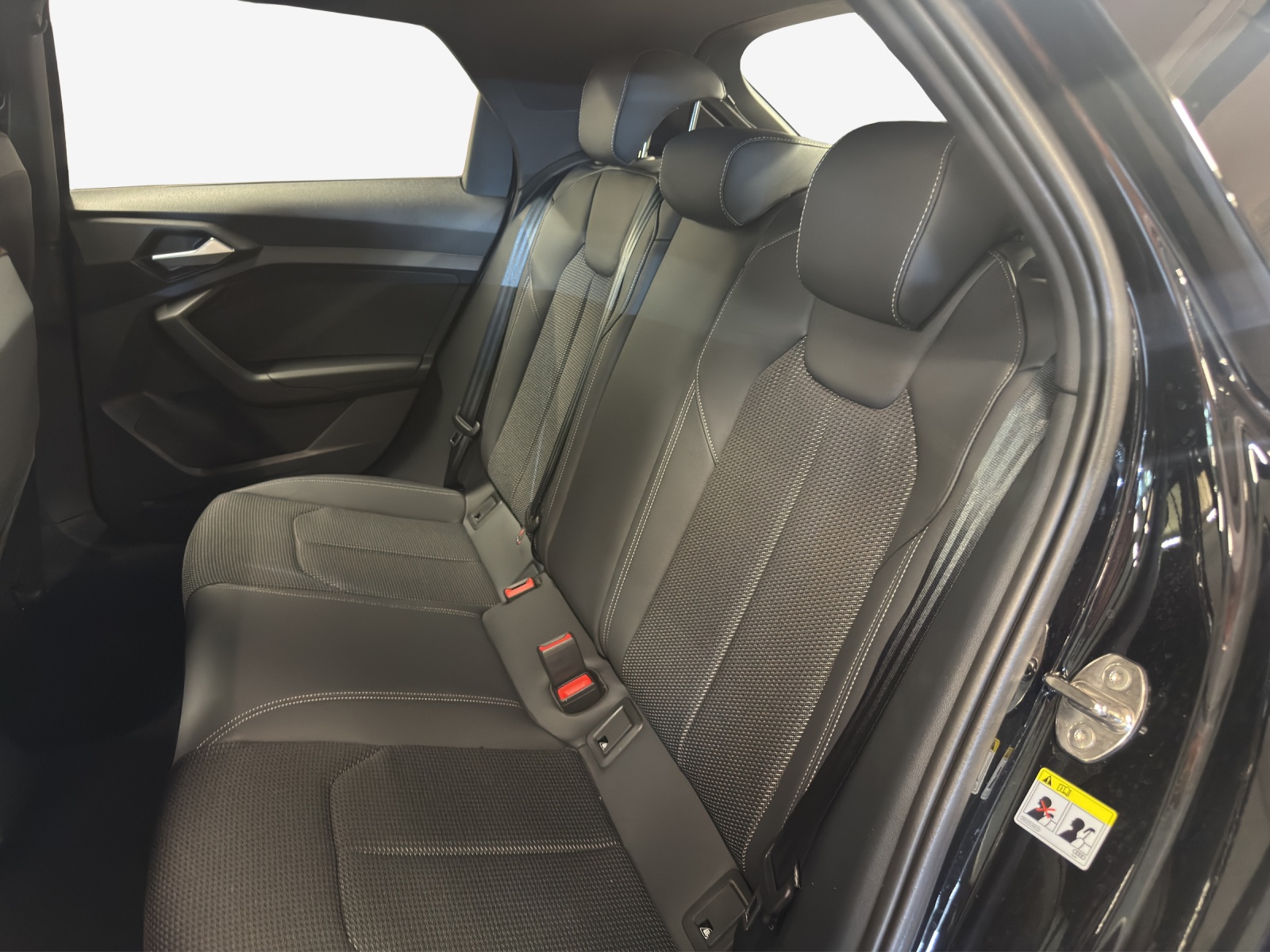 AUDI A1 Sportback 30 TFSI Attraction S-tronic-image-11