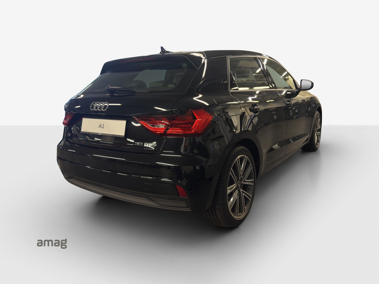 AUDI A1 Sportback 30 TFSI Attraction S-tronic-image-4