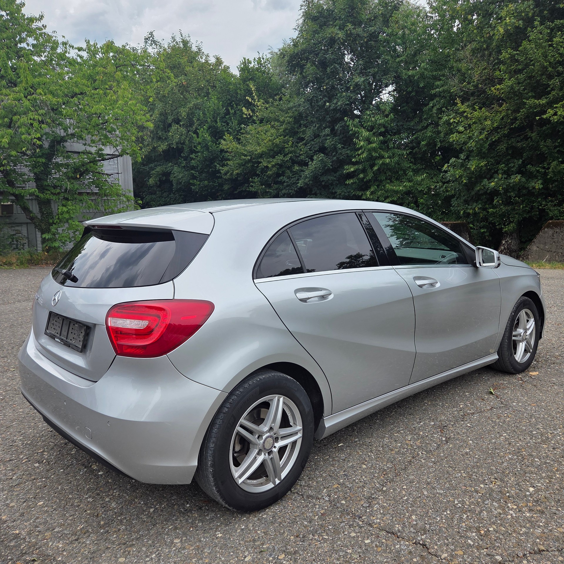 MERCEDES-BENZ A 180 Style 7G-DCT-image-3