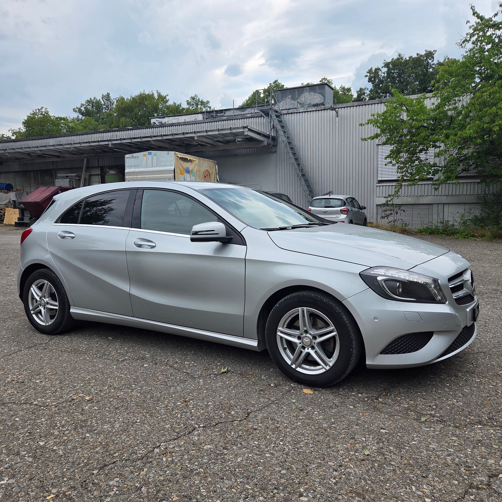 MERCEDES-BENZ A 180 Style 7G-DCT