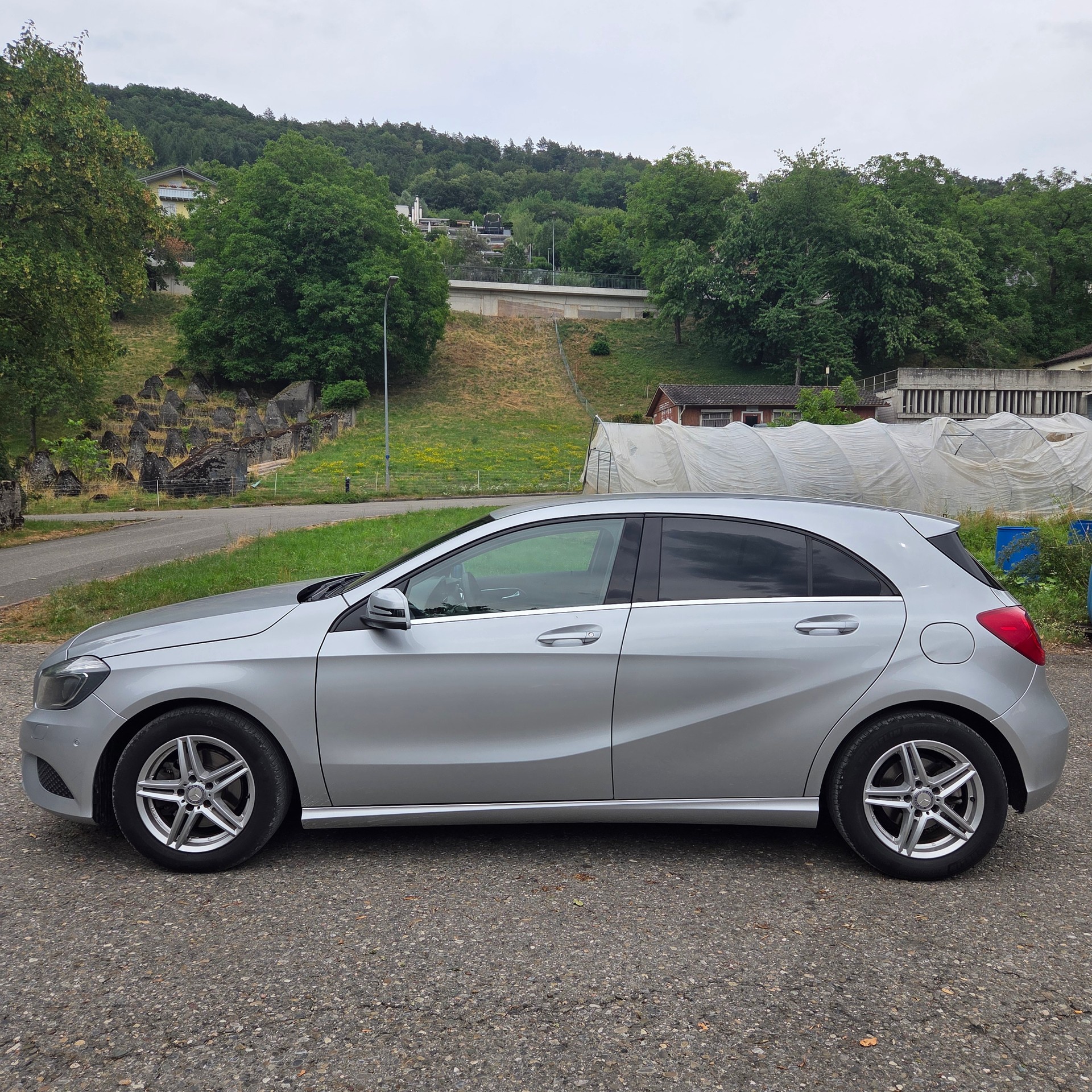 MERCEDES-BENZ A 180 Style 7G-DCT-image-5