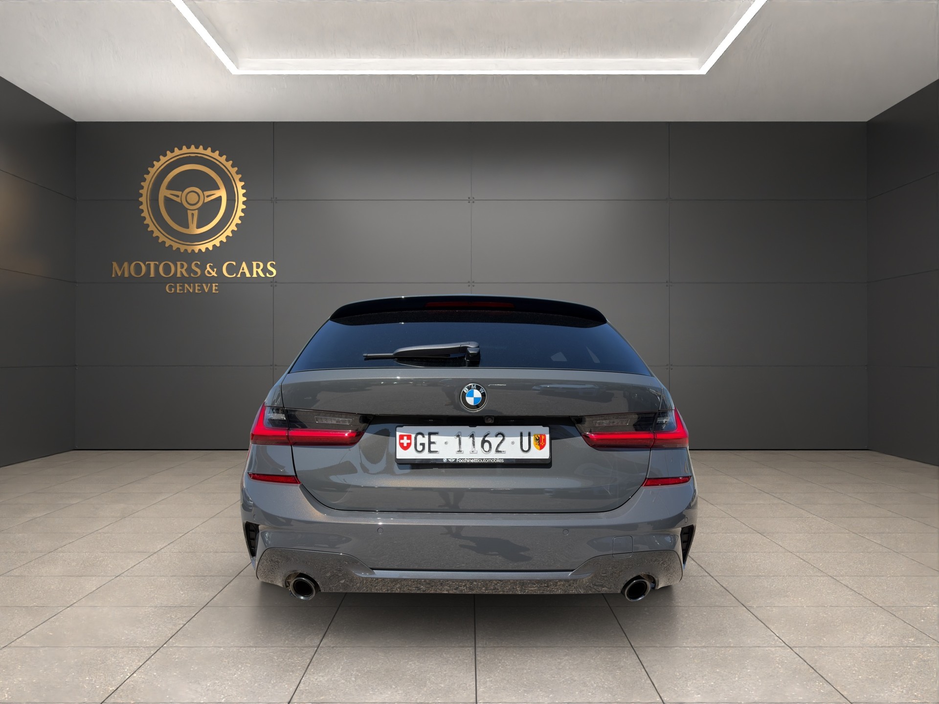BMW 320d xDrive 48V Touring M Sport Steptronic-image-3