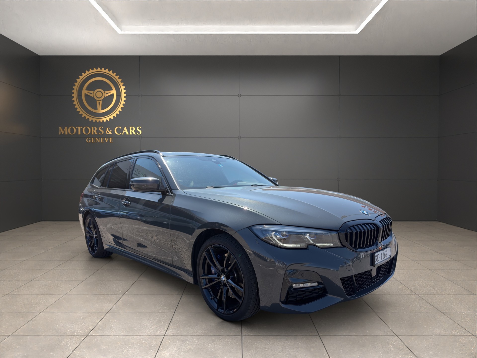 BMW 320d xDrive 48V Touring M Sport Steptronic-image-1