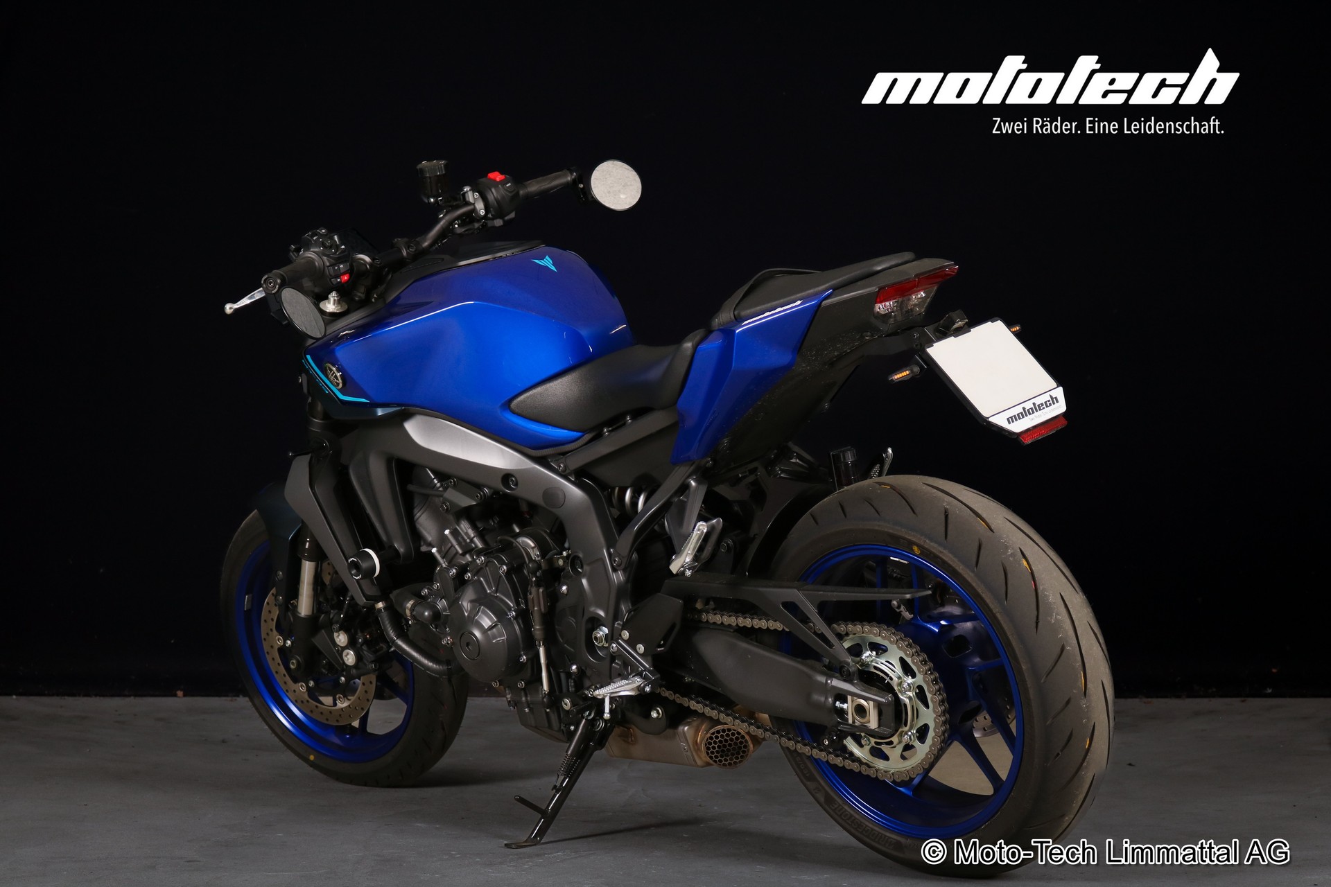 YAMAHA MT-09 (35kW)-showroom-element-3