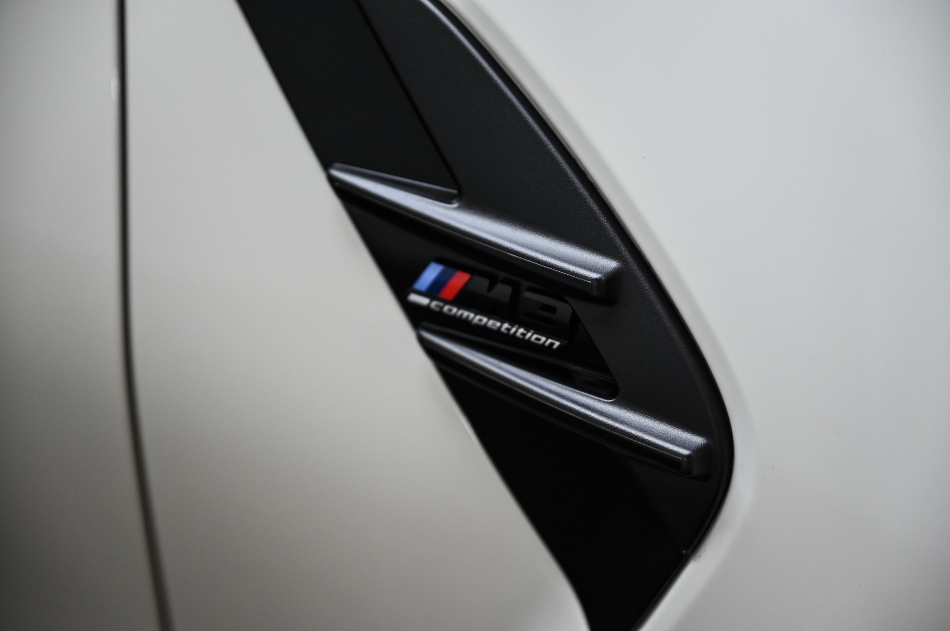 BMW M3 Competition xDrive Touring-image-18