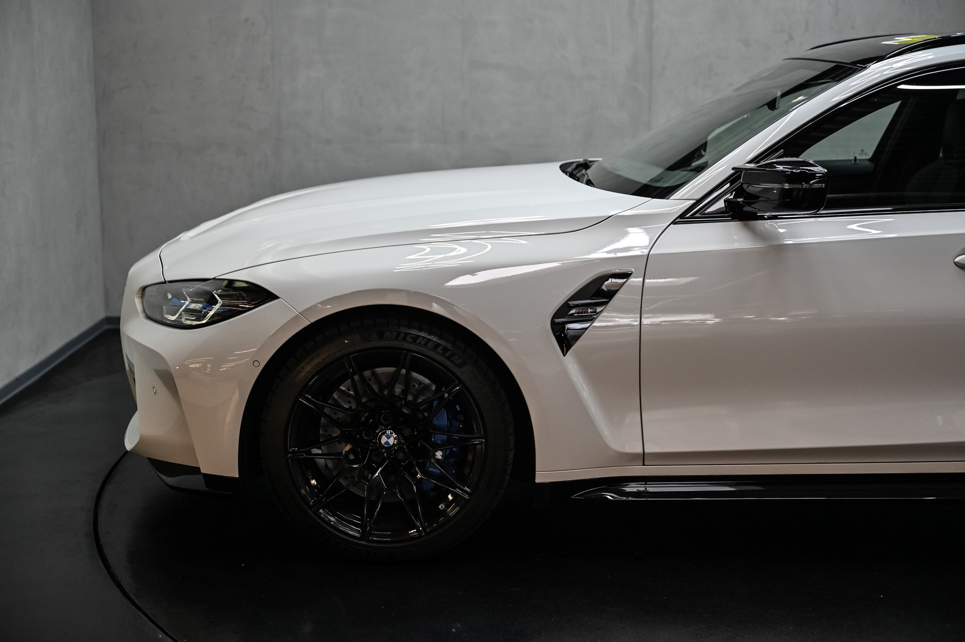 BMW M3 Competition xDrive Touring-image-14
