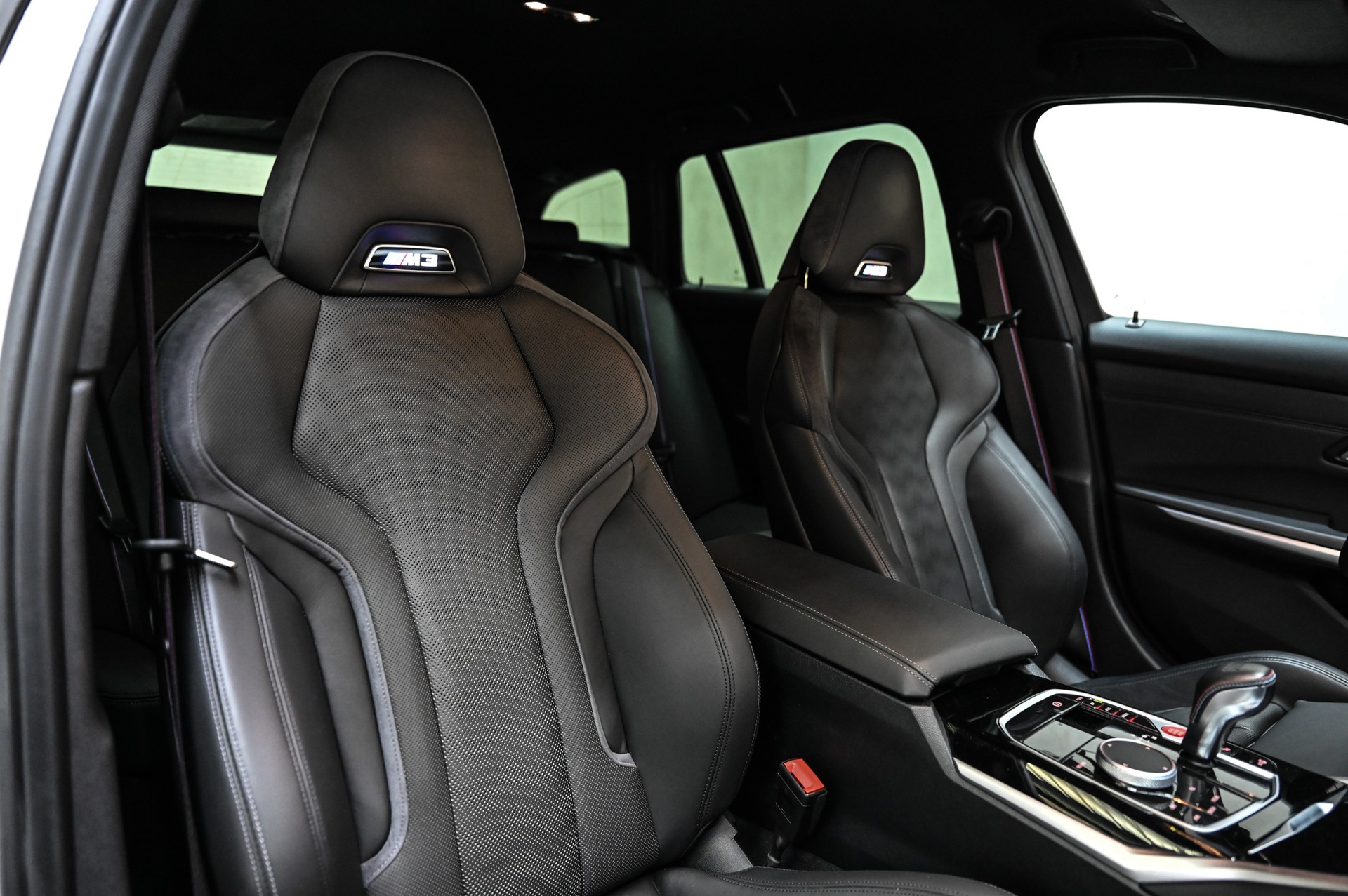 BMW M3 Competition xDrive Touring-image-29