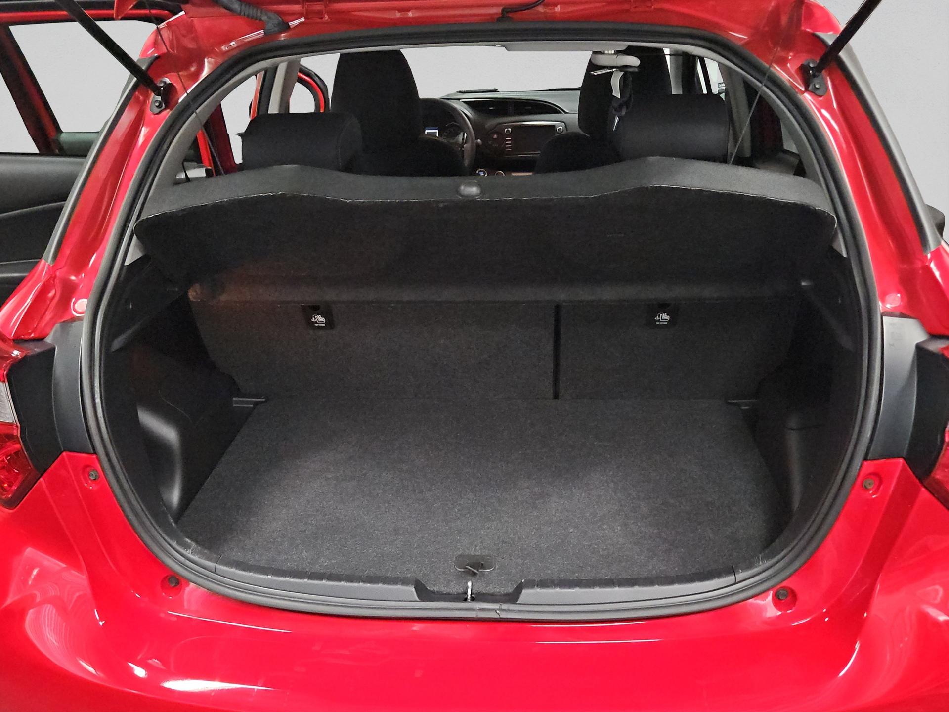 TOYOTA Yaris 1.5 VVT-i Hybrid Trend e-CVT-image-15