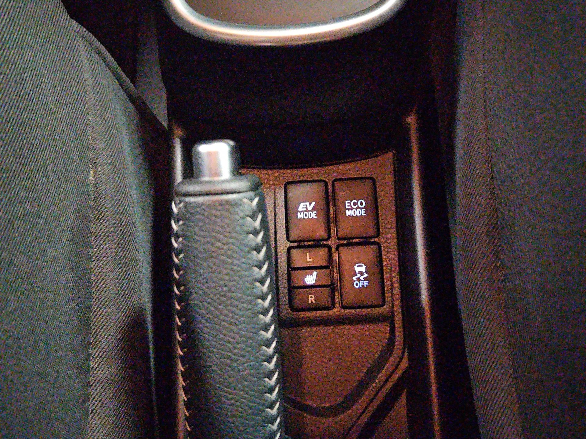 TOYOTA Yaris 1.5 VVT-i Hybrid Trend e-CVT-image-20