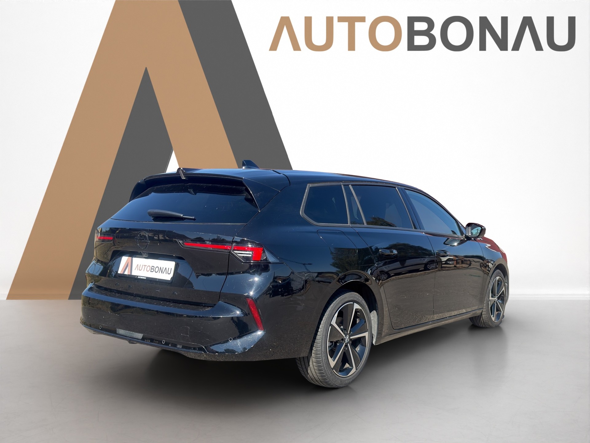 OPEL Astra Sports Tourer 1.2 T 130 GS-image-4