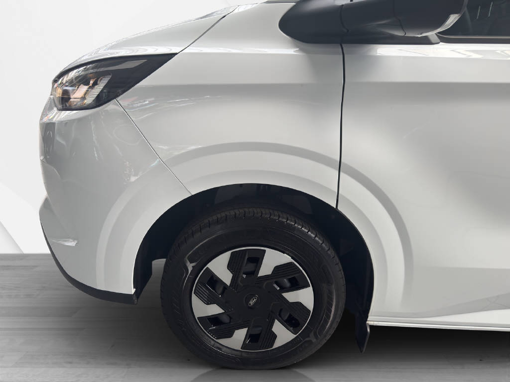 FORD Transit Custom Van 320 L1 2.5 Duratec 233 Trend PHEV-image-9