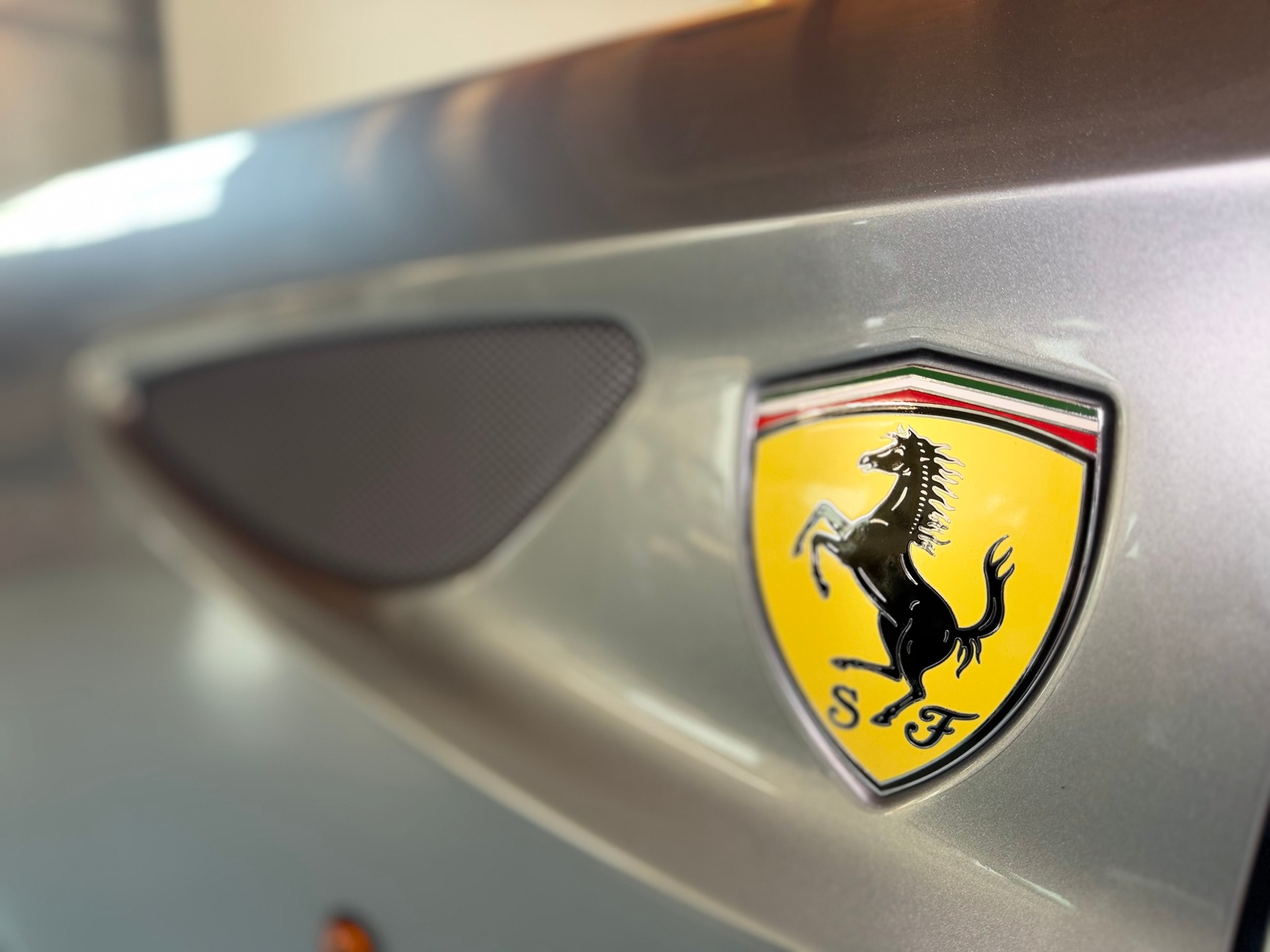 FERRARI FF-image-9
