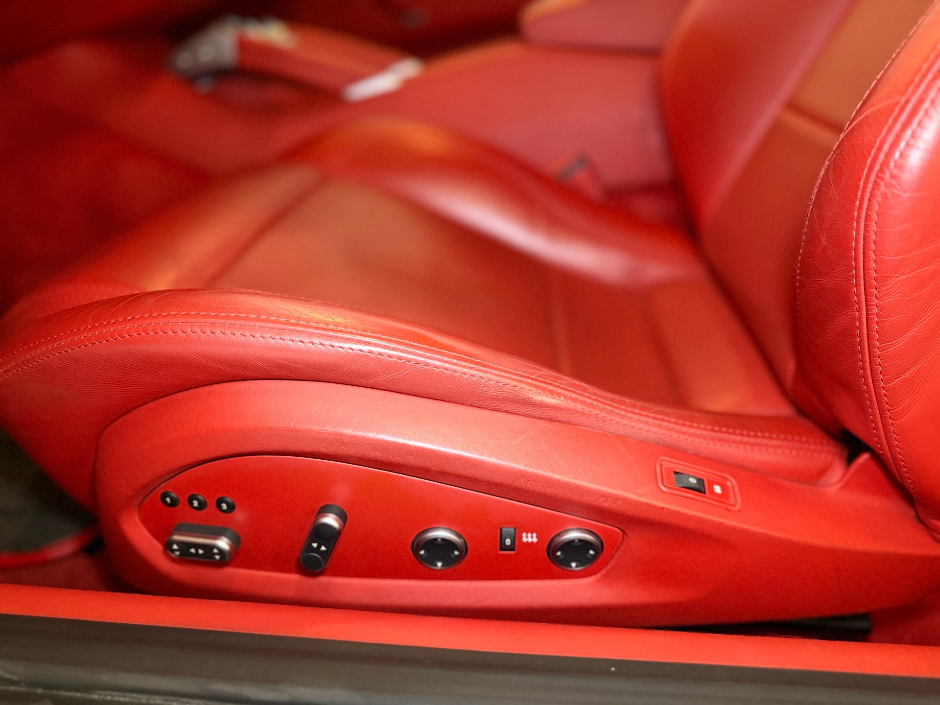 FERRARI FF-image-13