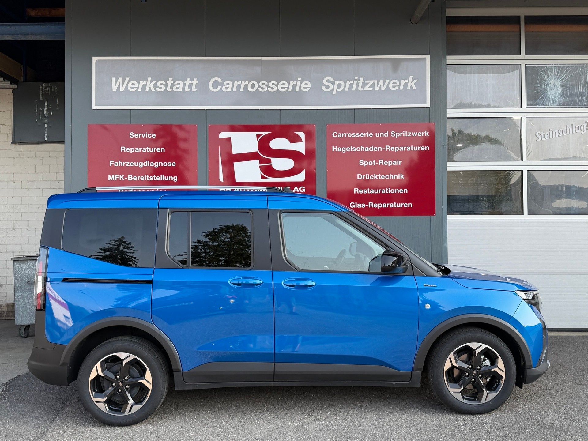 FORD Tourneo Courier 1.0 EcoBoost Active Automat-image-3
