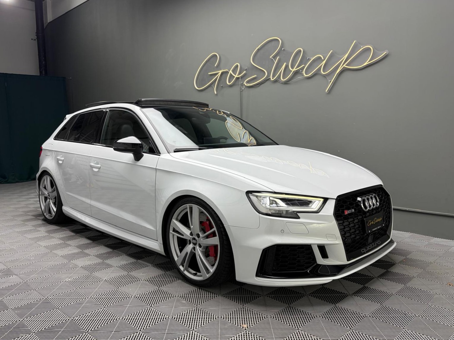 AUDI RS3 Sportback 2.5 TSI quattro S-tronic - Toit ouvrant, Echappement RS-image-0