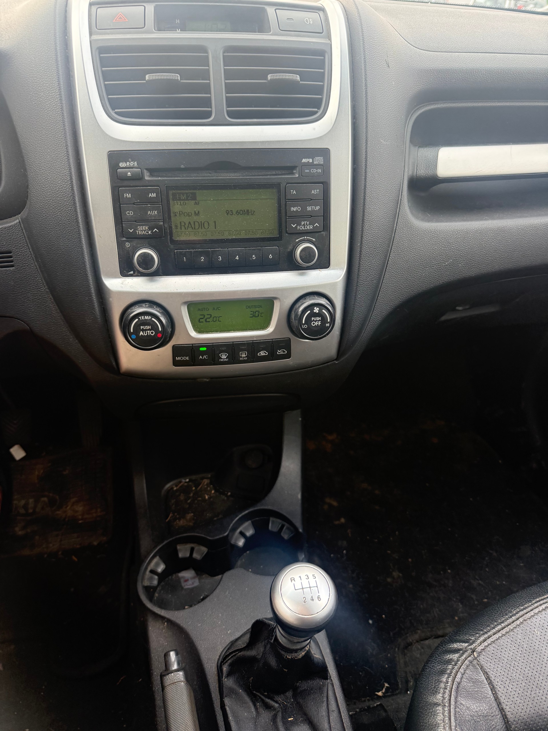 KIA Sportage 2.0 CRDi Style-image-5