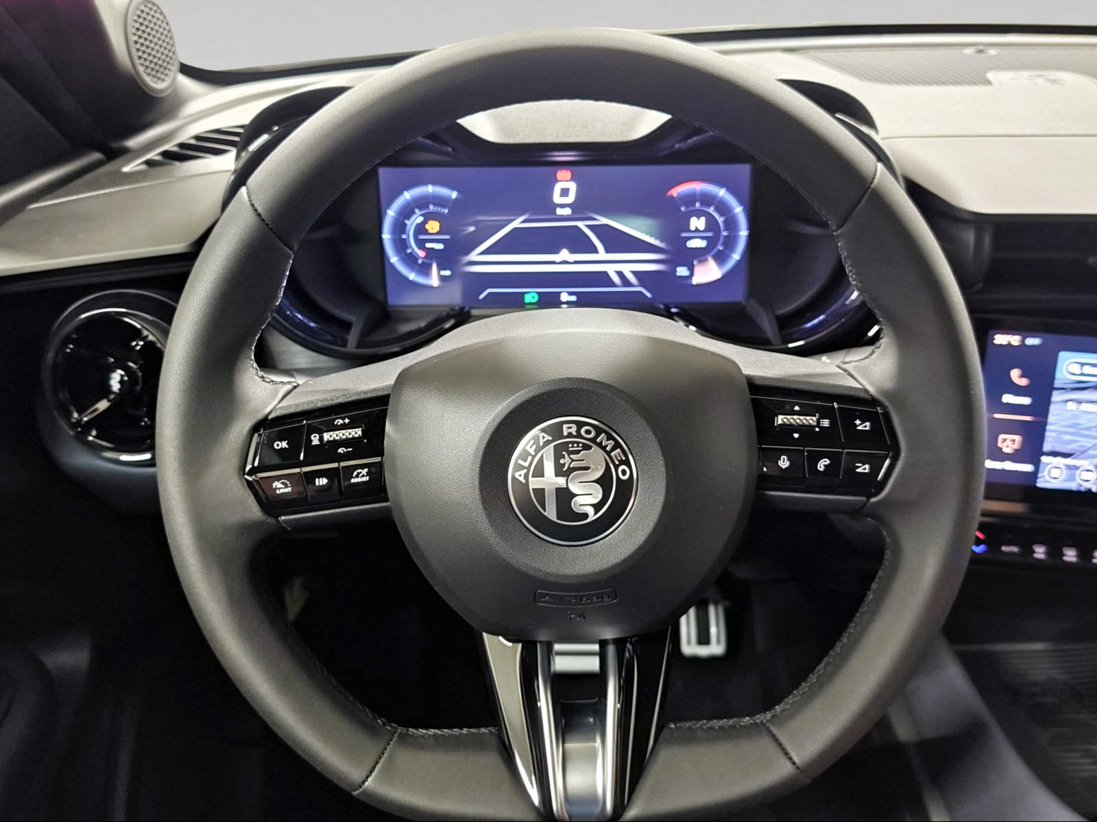 ALFA ROMEO Junior 1.2T MHEV Junior Sprint Tech DCT6 145 PS-image-8