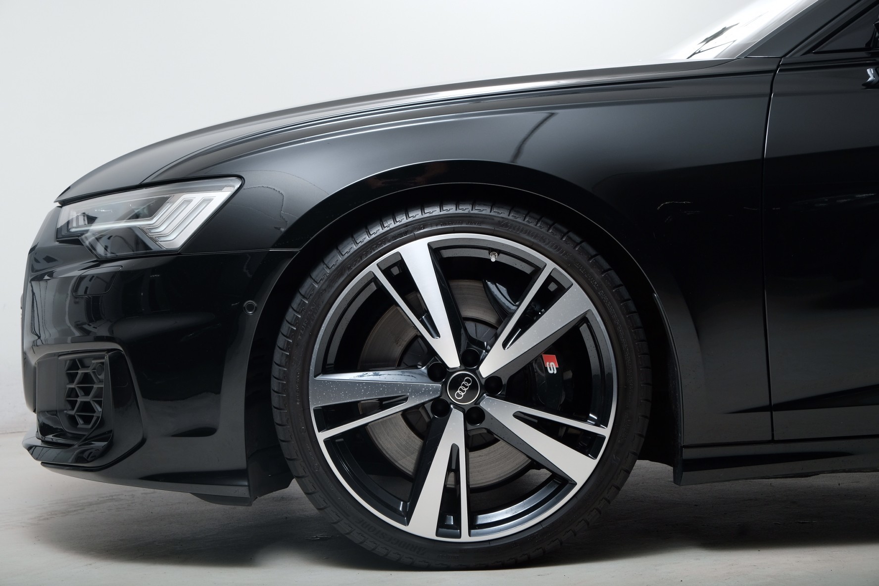 AUDI S6 Avant 3.0 TDI quattro tiptronic-image-2