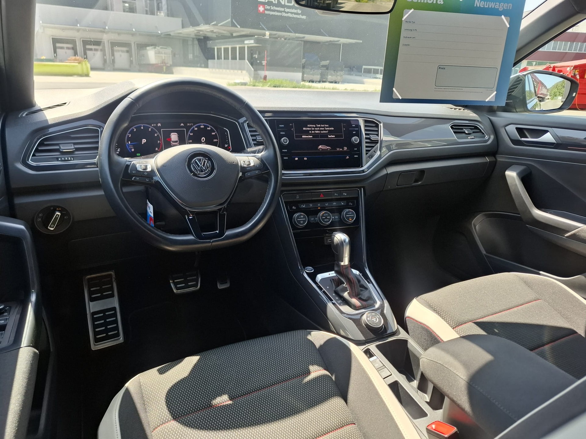 VW T-Roc 2.0 TSI Sport DSG 4Motion-image-4