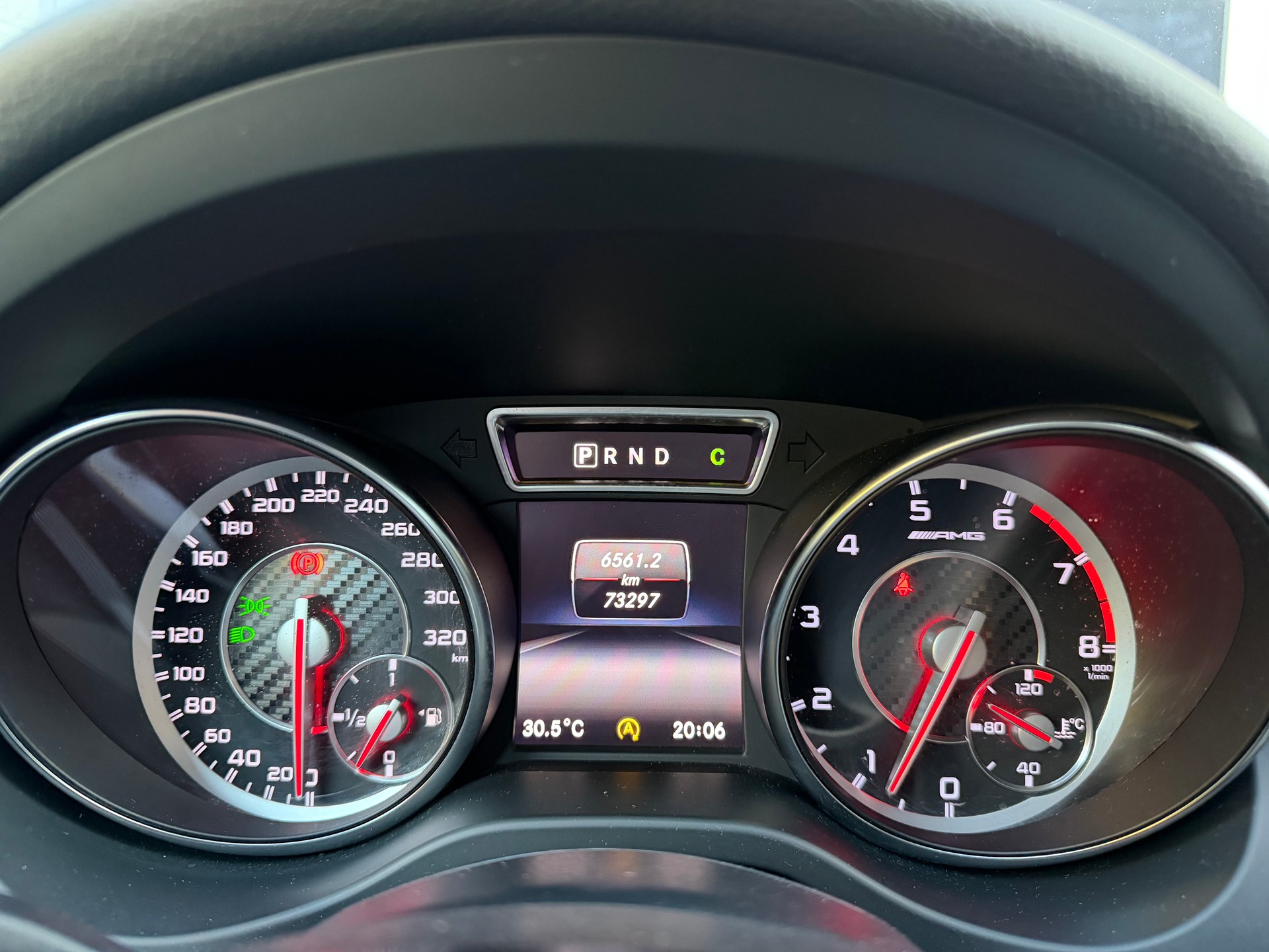 MERCEDES-BENZ GLA 45 AMG 4Matic 7G-DCT-image-13