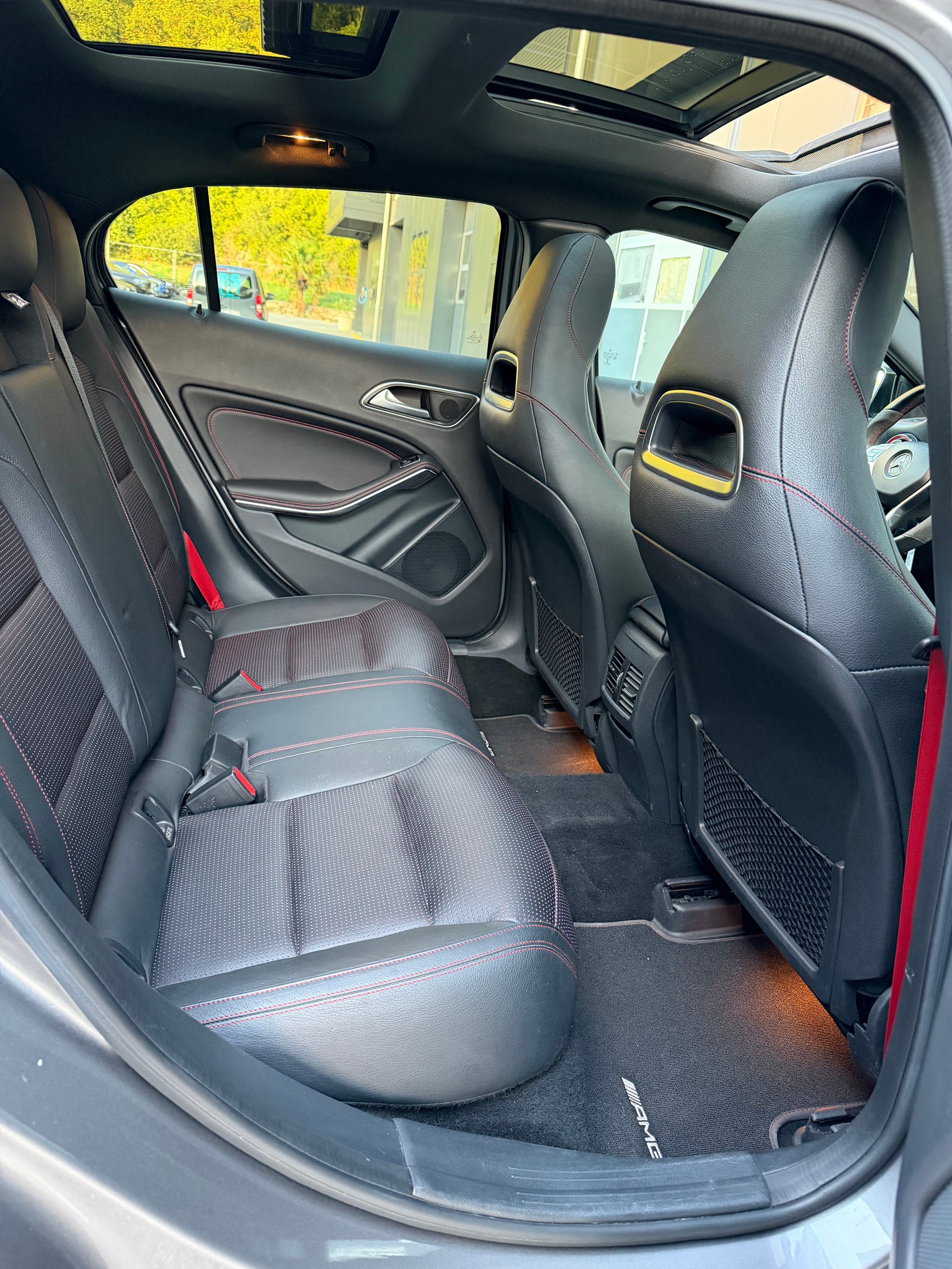 MERCEDES-BENZ GLA 45 AMG 4Matic 7G-DCT-image-8