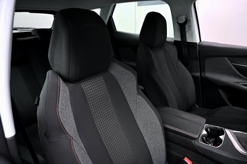 PEUGEOT 3008 1.5 BlueHDi Active-image-5