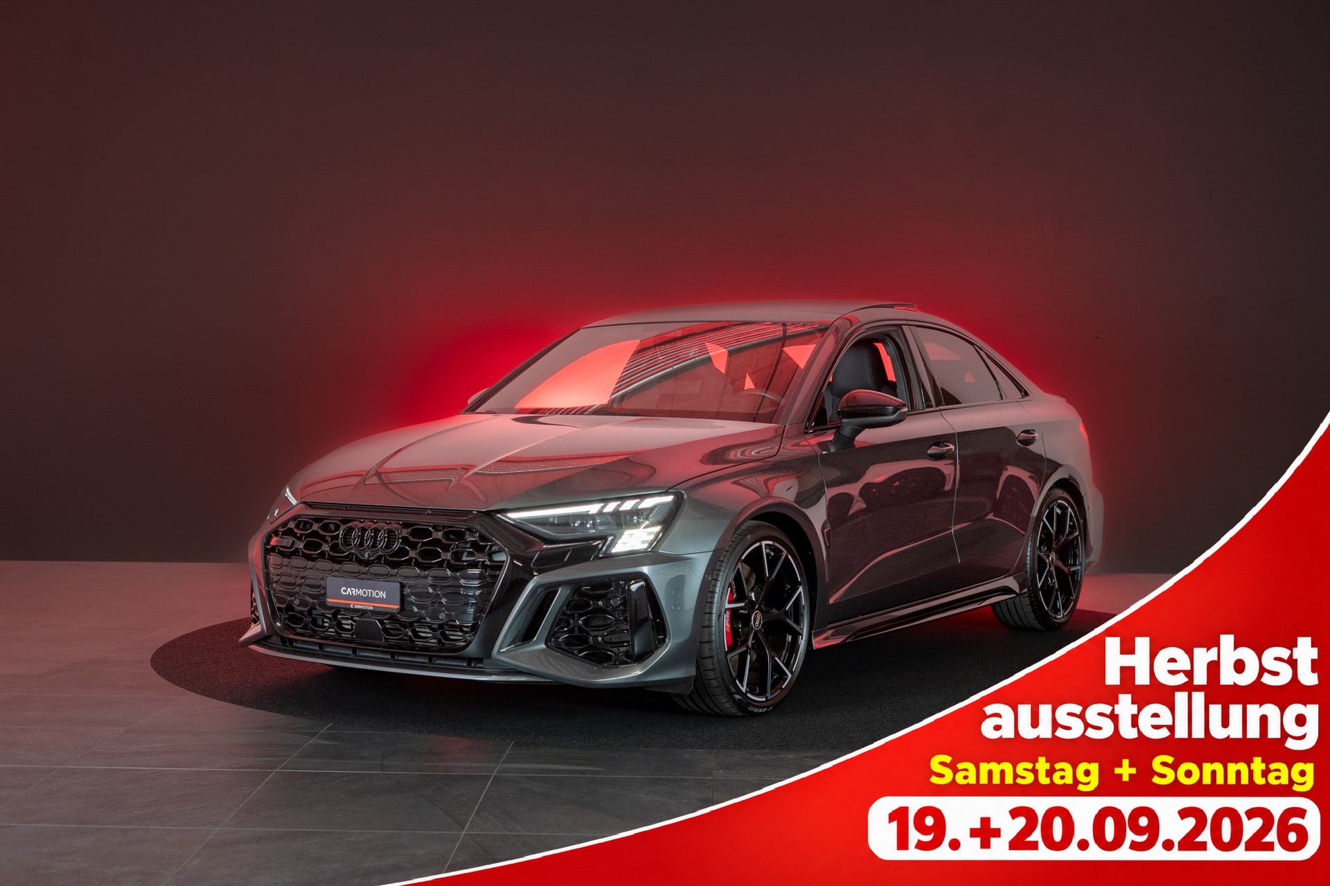 AUDI RS3 Limousine 2.5 TFSI quattro S-Tronic / Panorama-Glasdach / Performance-Abgasanlage / Massage-Sitz
