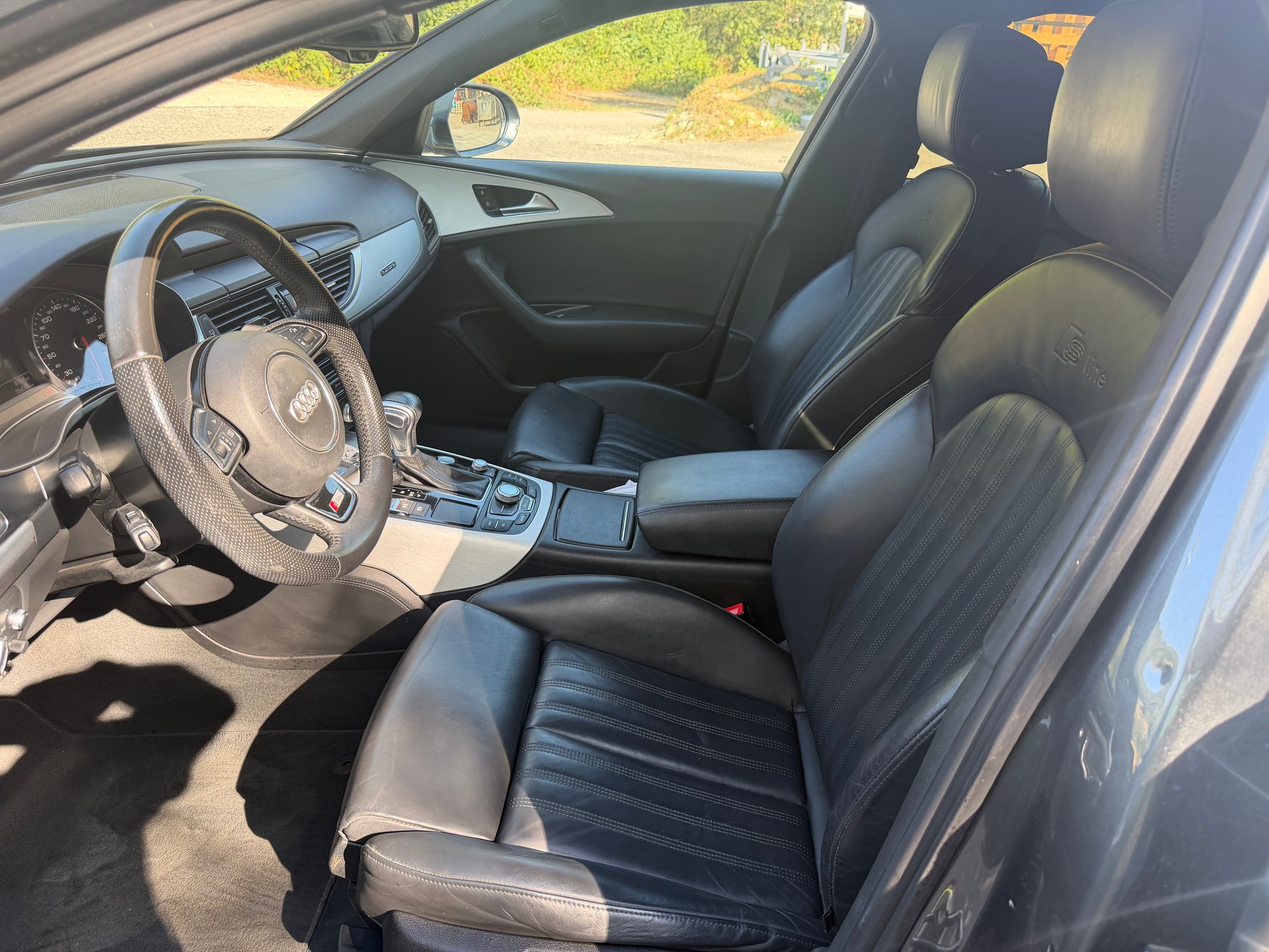 AUDI A6 Avant 3.0 BiTDI V6 quattro tiptronic-image-9