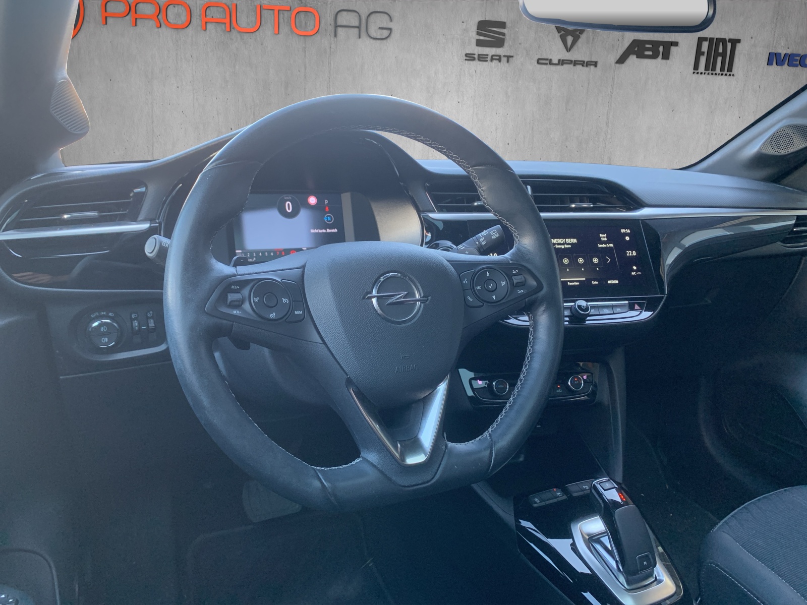OPEL Corsa 1.2 TP Elegance-image-8