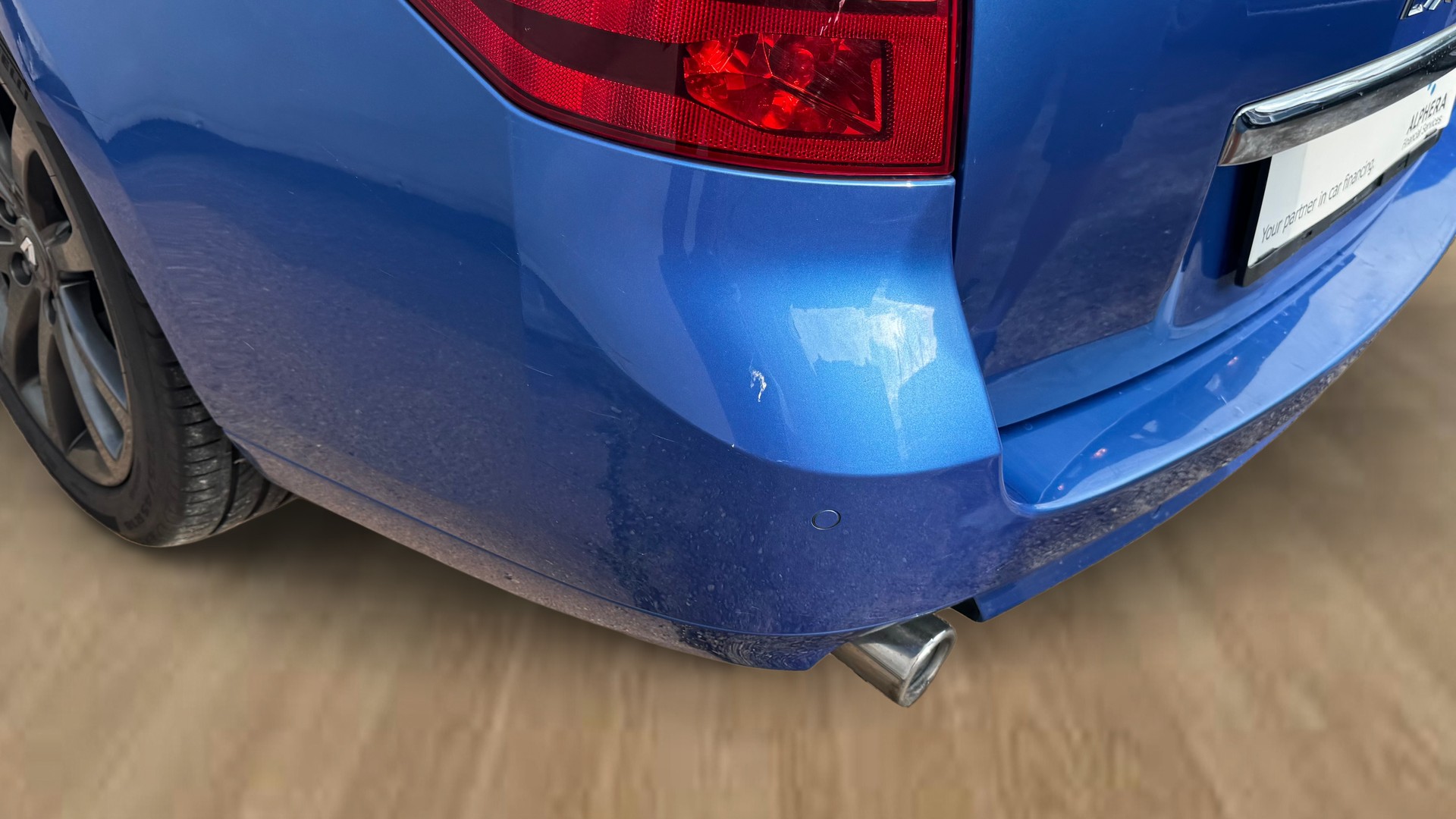 RENAULT LAGUNA-image-23