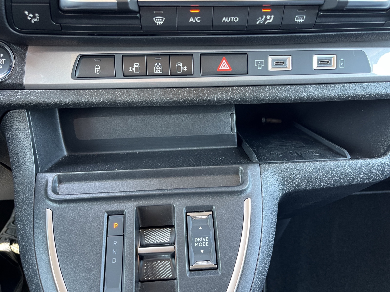 OPEL Zafira 2.2 CDTI 180 GS S/S-image-17