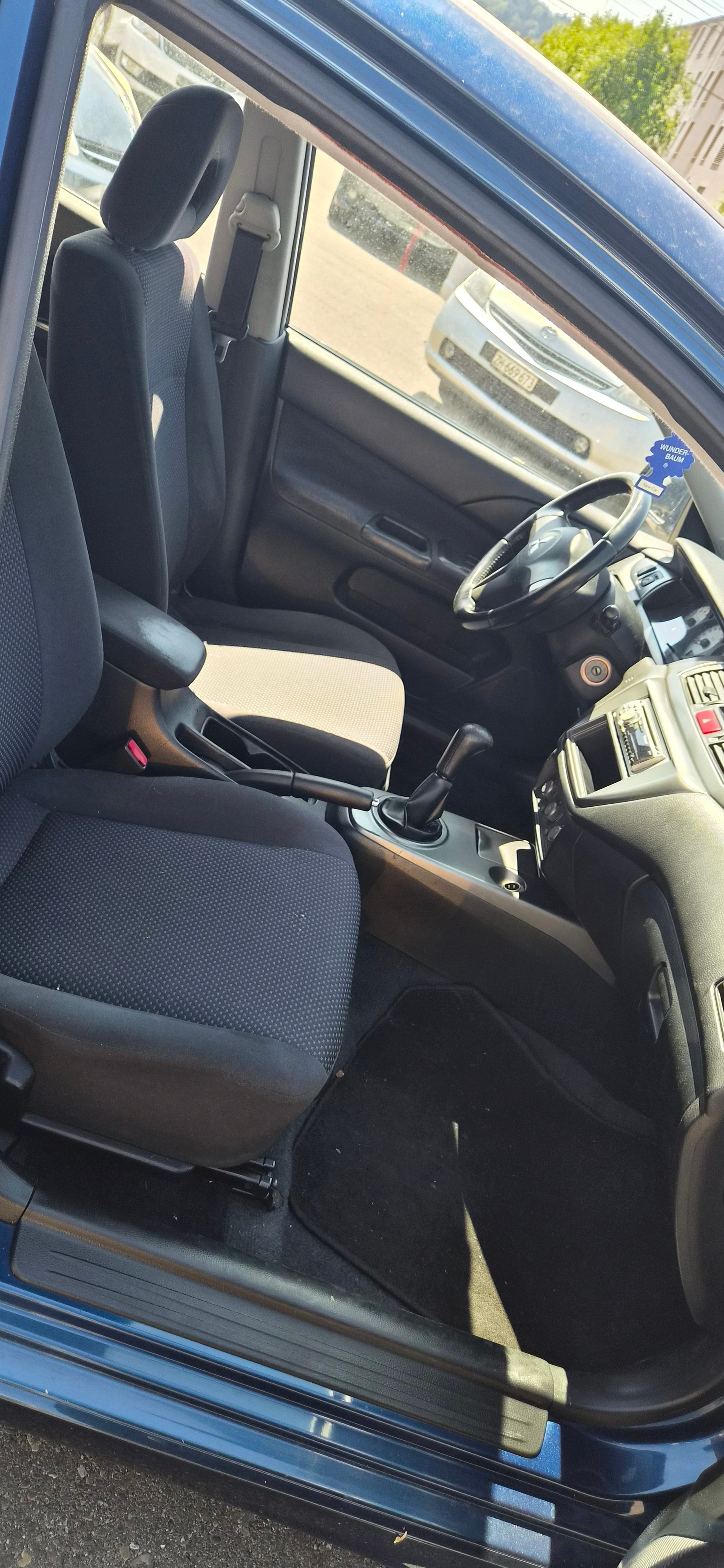 MITSUBISHI Lancer 1.6 Invite (Comfort) Wagon-image-12