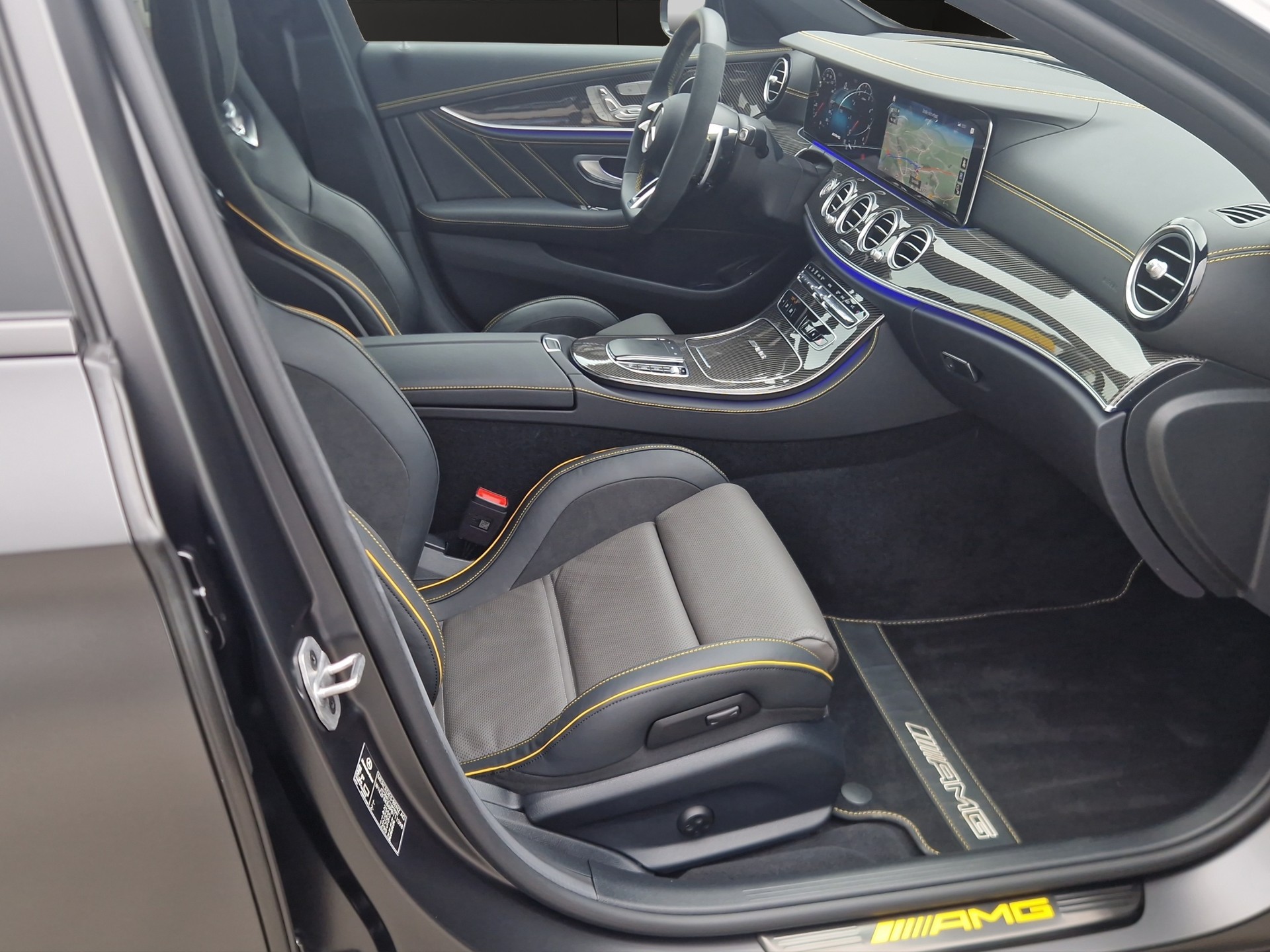MERCEDES-BENZ AMG E 63 S 4Matic+ Speedshift 9G-TCT FINAL EDITION-image-11