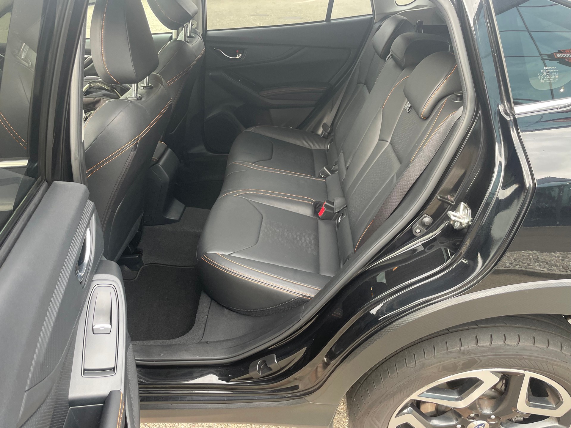 SUBARU XV 2.0 Luxury AWD Lineartronic-image-10