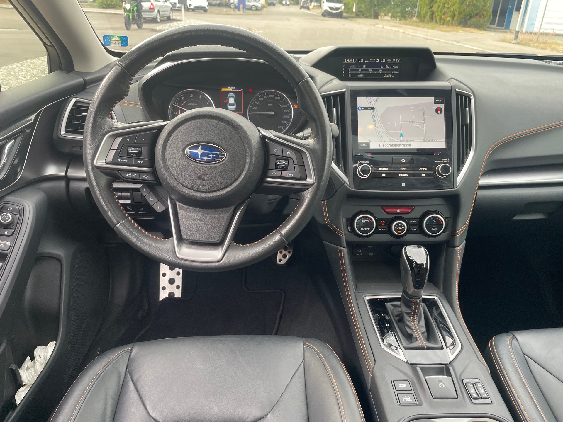 SUBARU XV 2.0 Luxury AWD Lineartronic-image-6